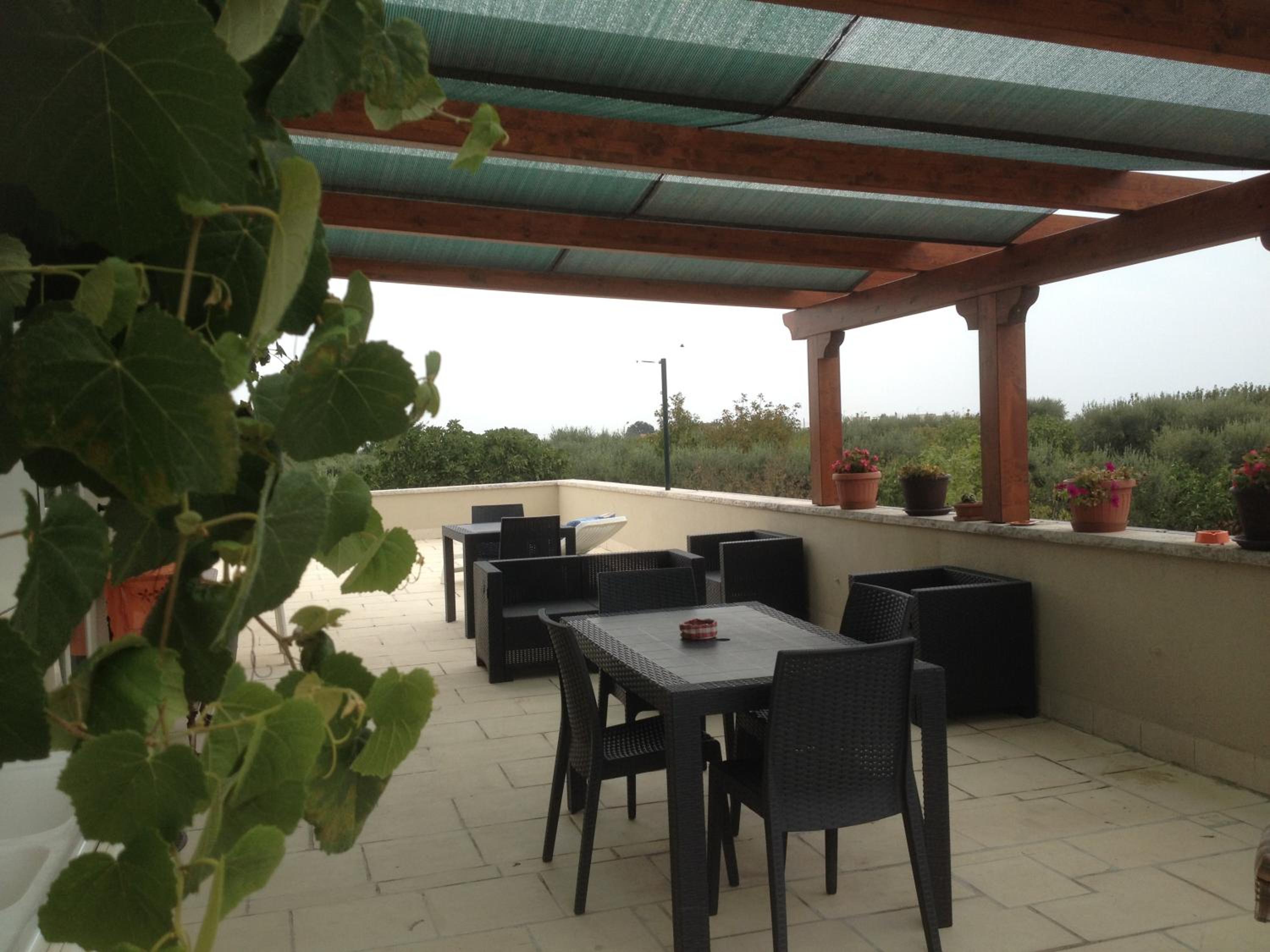 Family Room with Terrace - Photo 8