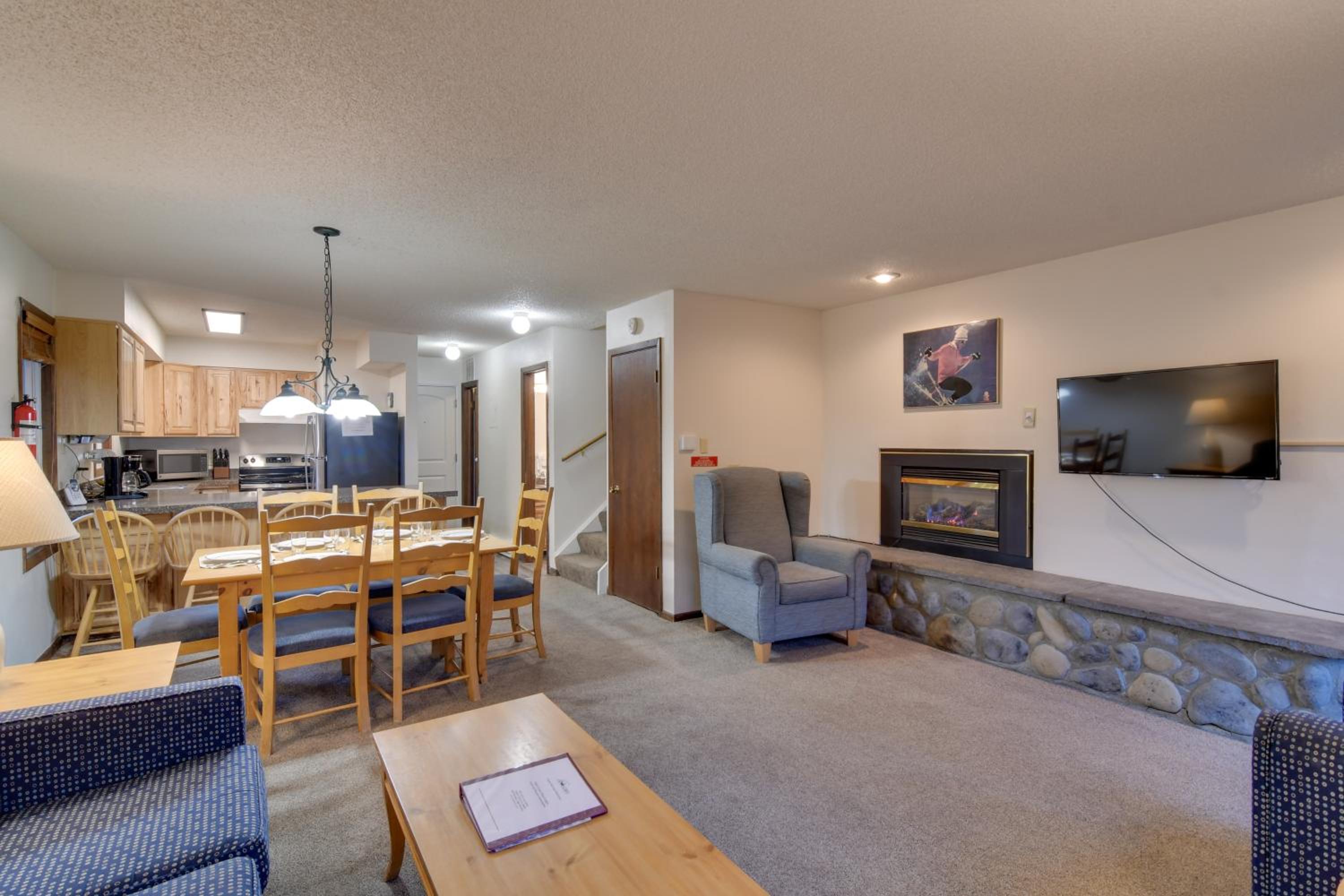 Apartment photo 1