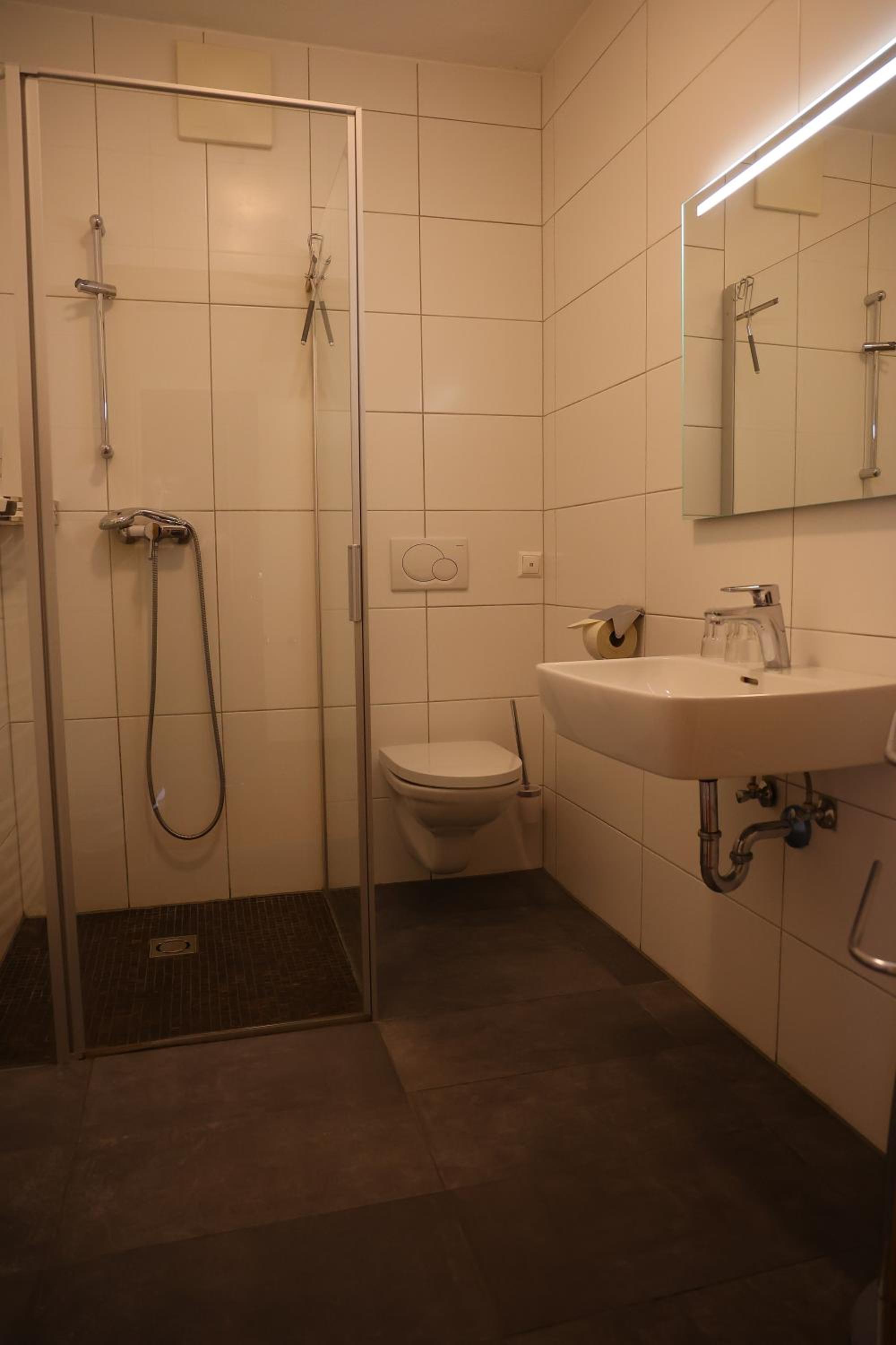 Basic Triple Room