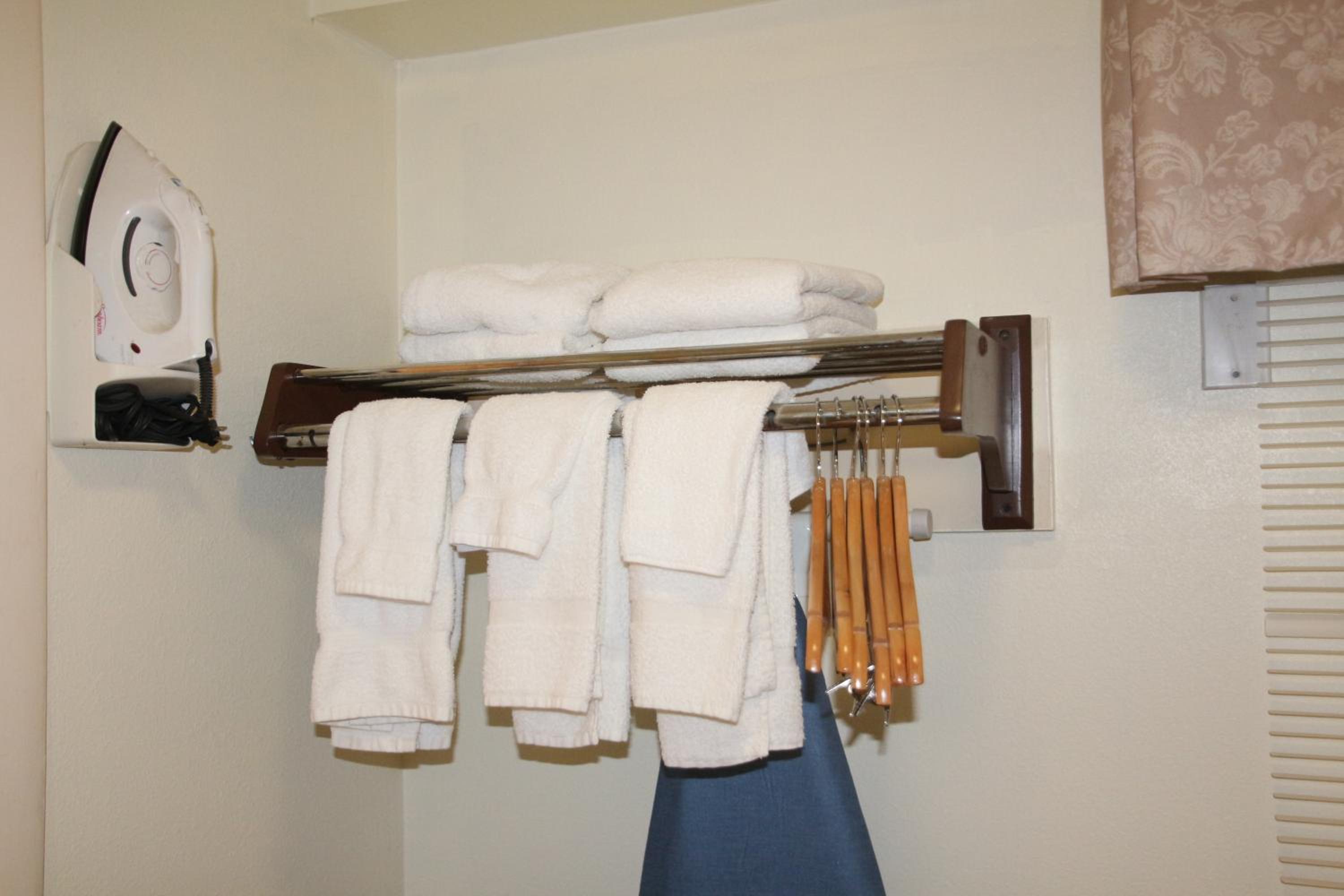 Standard Double Room with Two Double Beds photo 3