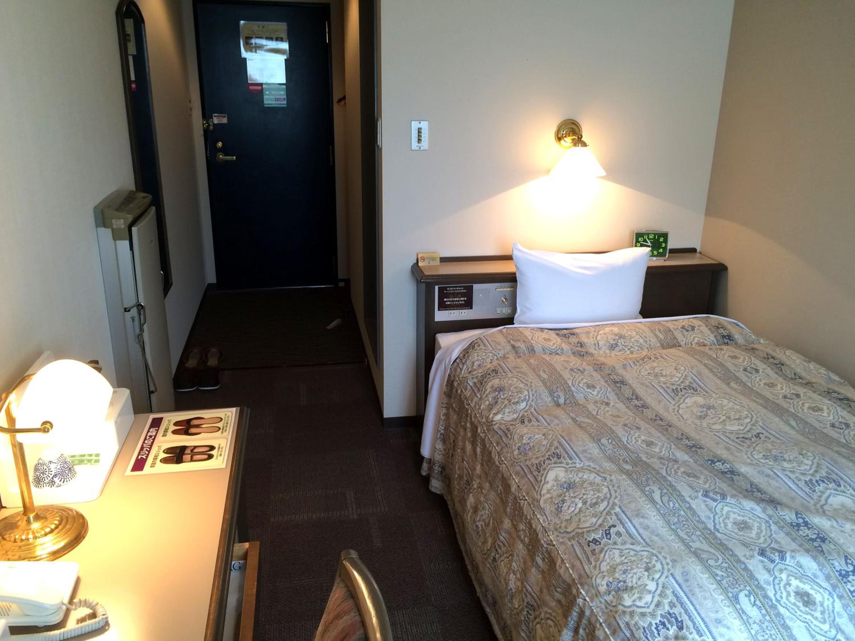 Single Room - Non-Smoking photo 2