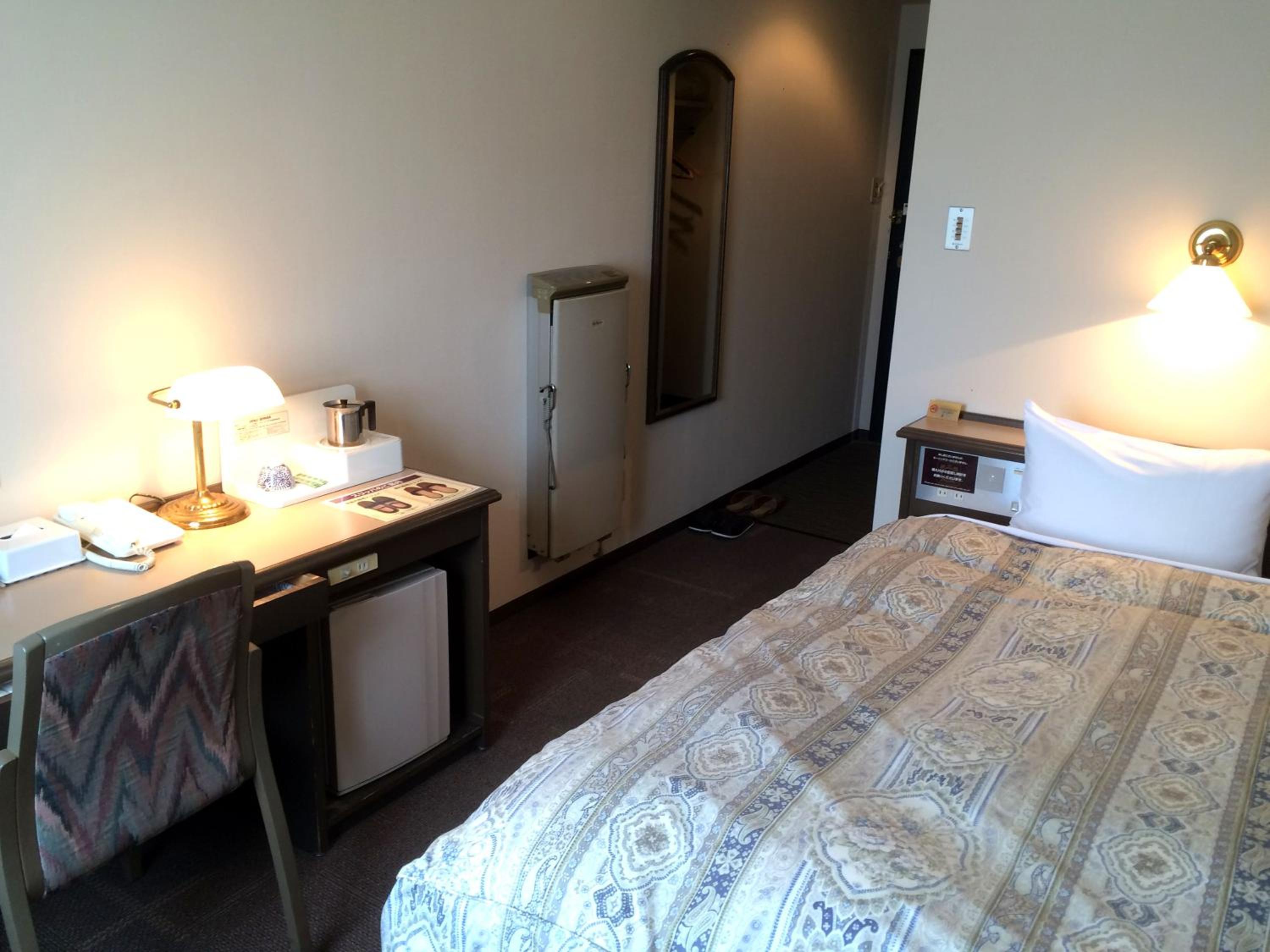 Single Room - Non-Smoking photo 3