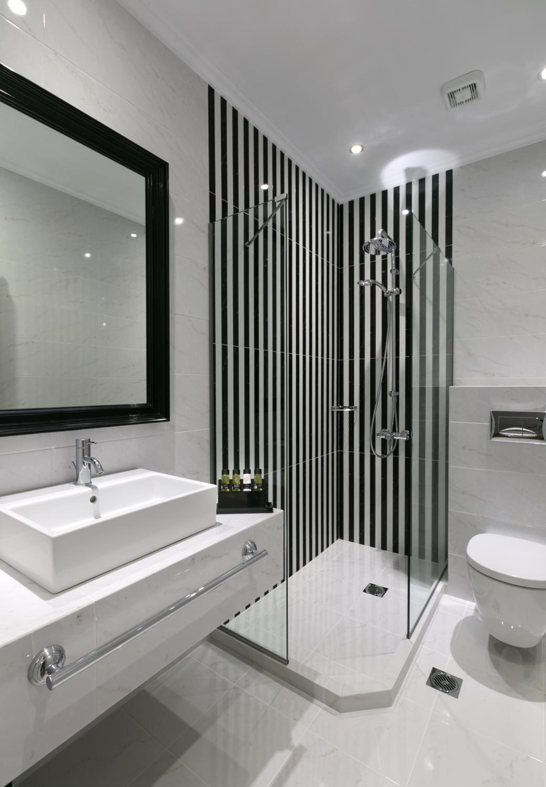 Standard Double Room - Photo 3