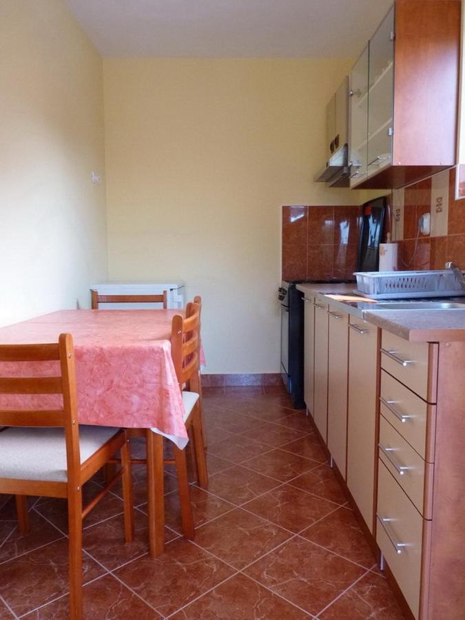 Apartment - Ground Floor photo 3