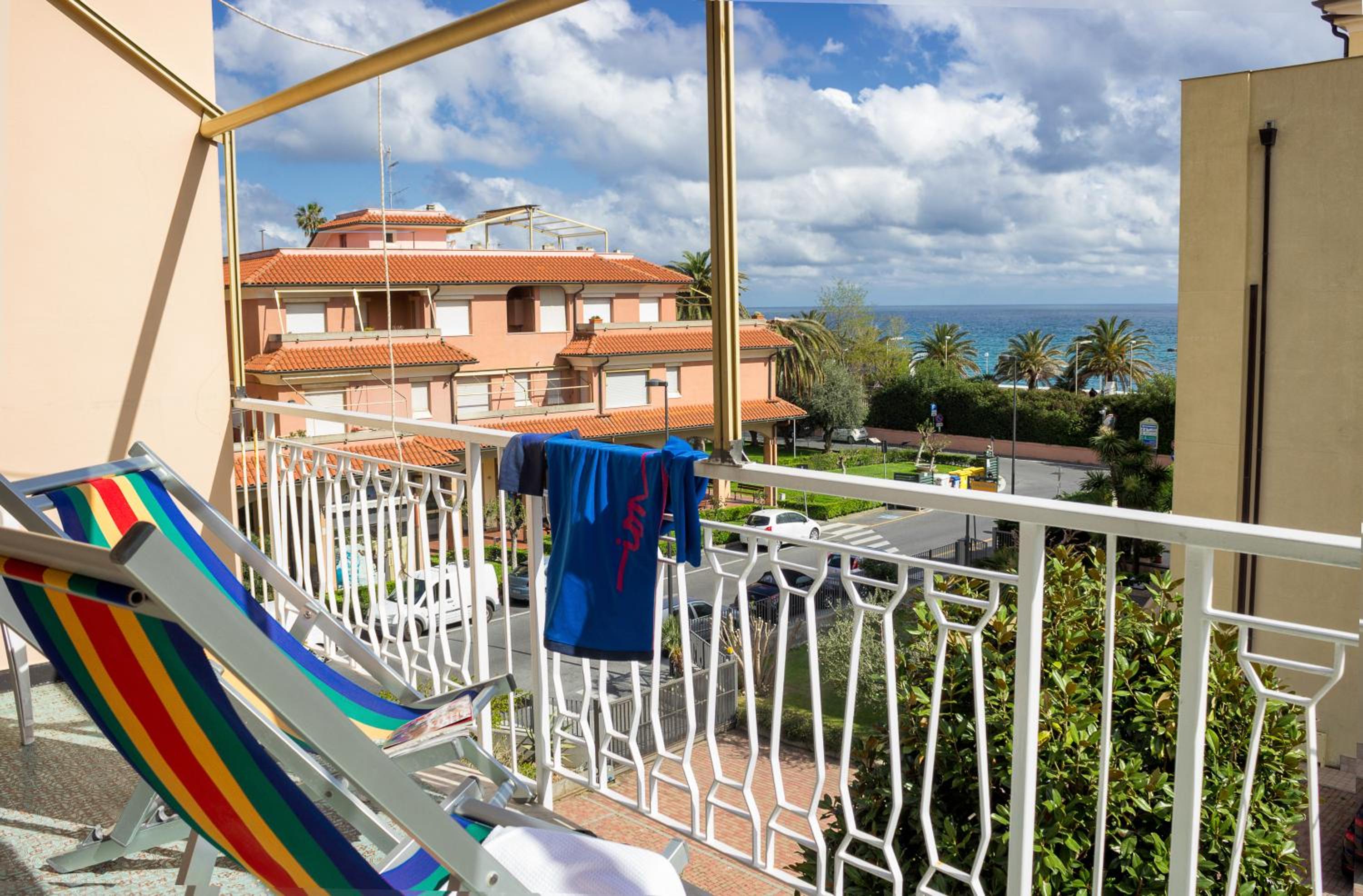 Apartment with Terrace photo 2