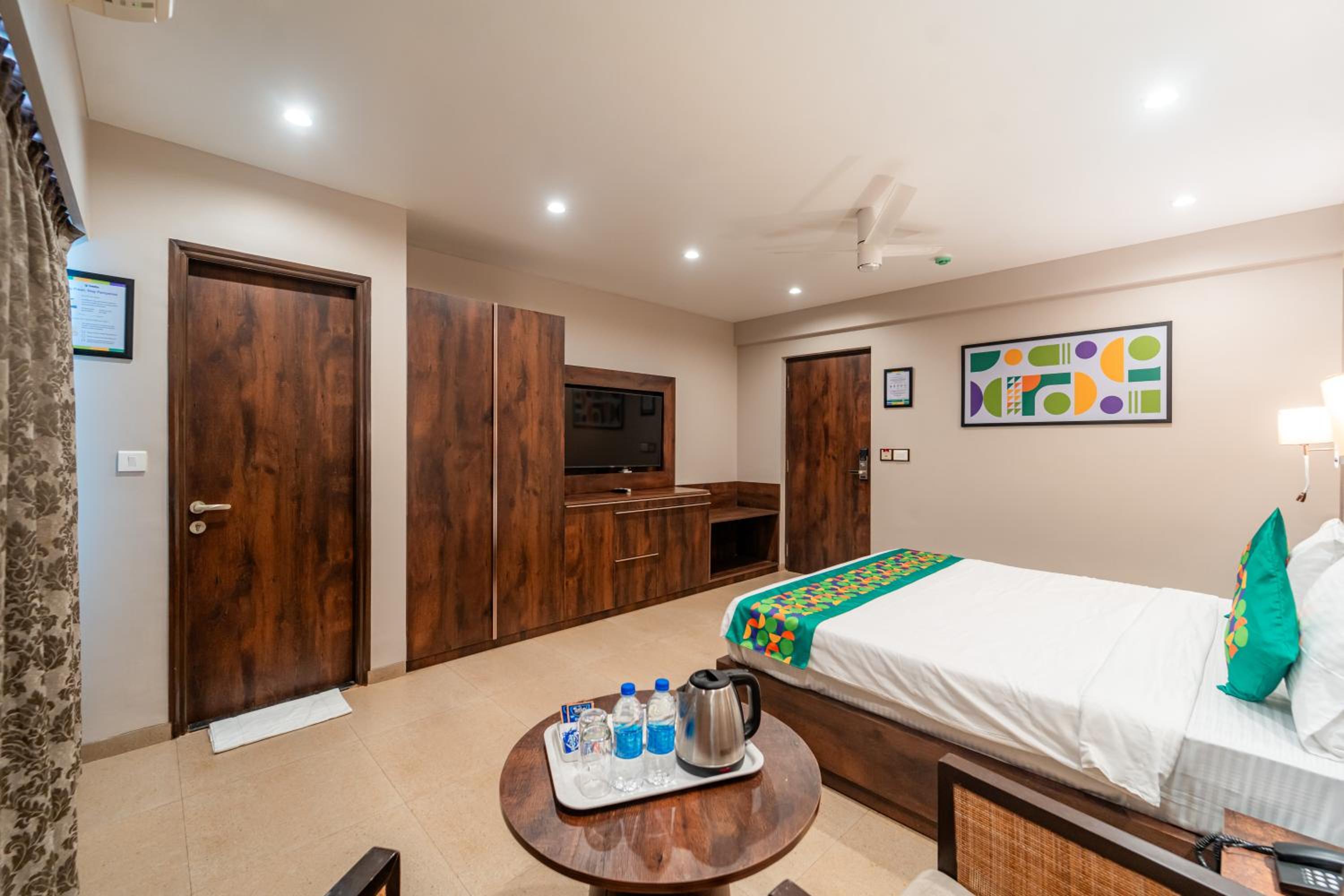Deluxe Room - Photo 2