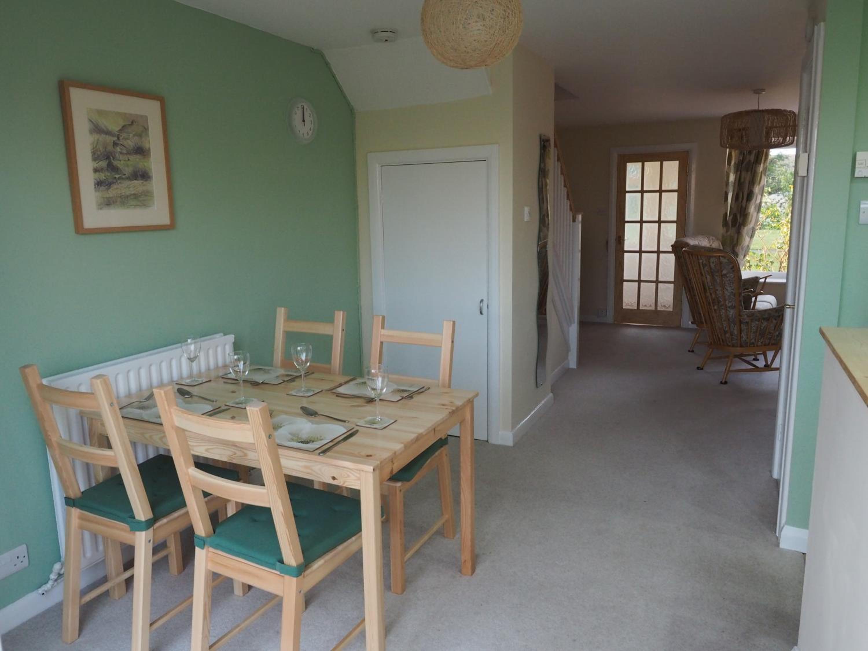 Three-Bedroom House photo 3
