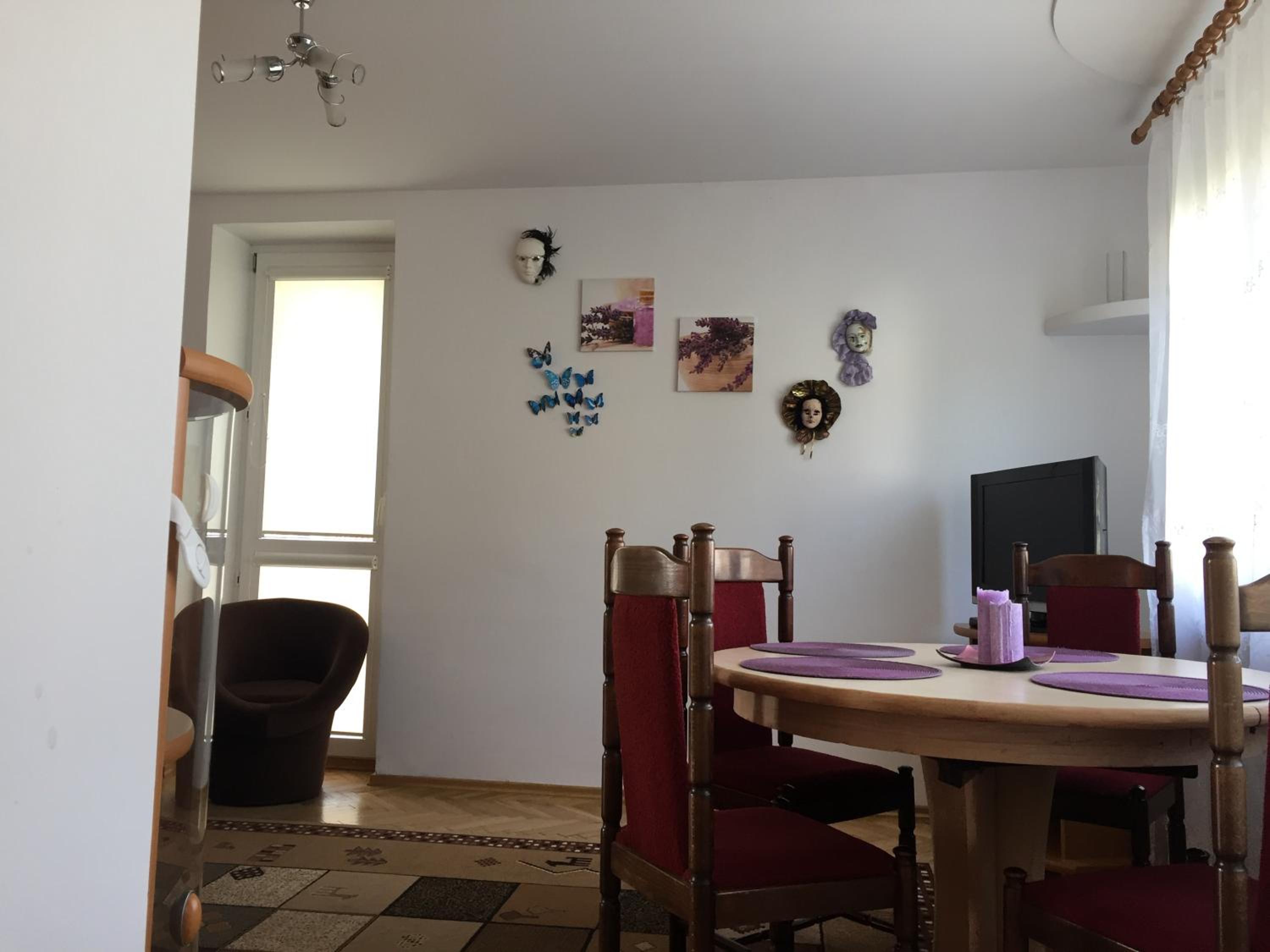 Apartment - Photo 3