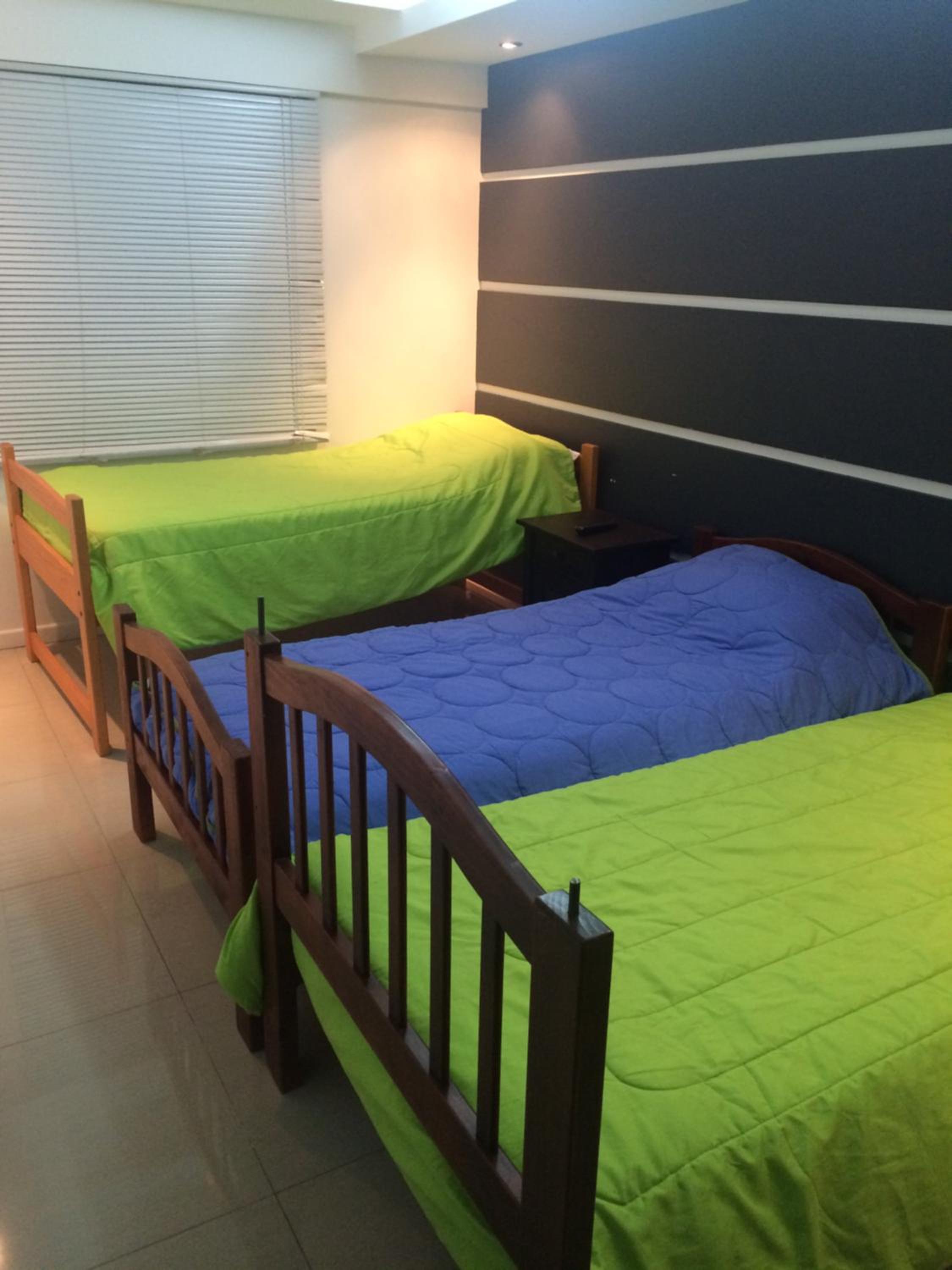 Quadruple Room with Private Bathroom photo 2