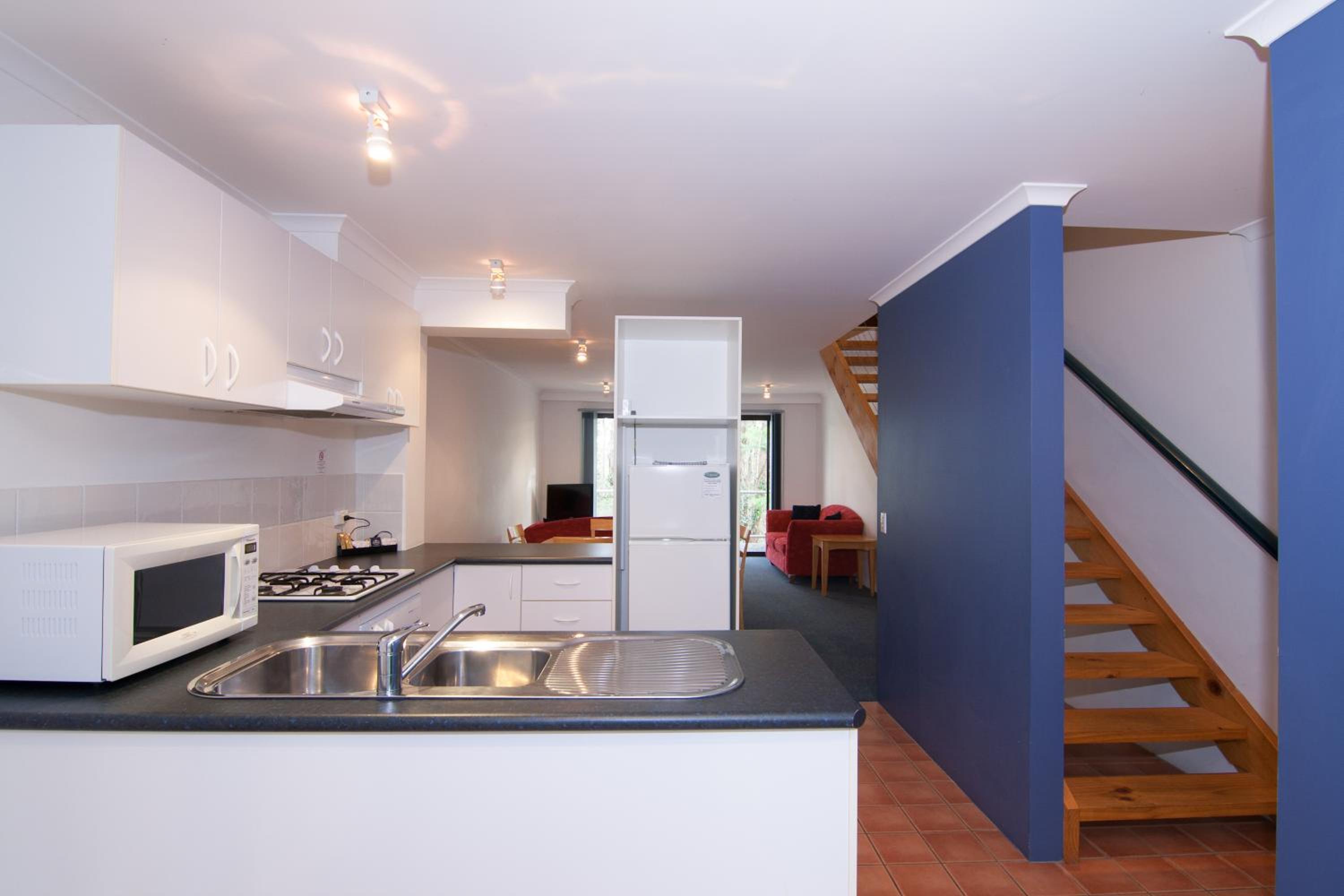 Two-Bedroom Apartment with Balcony photo 2