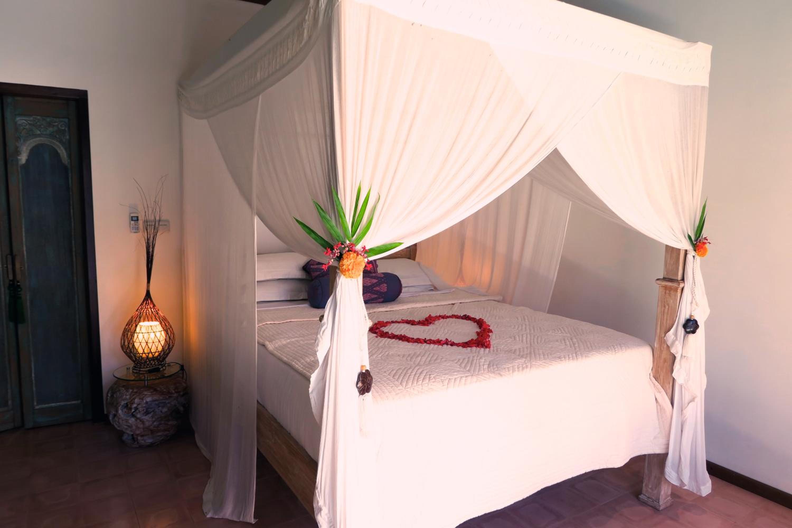 Three-Bedroom Villa photo 2