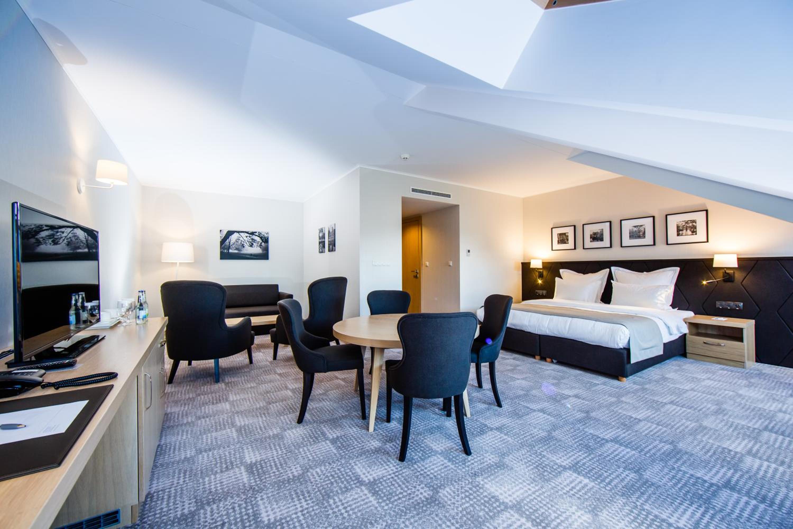 Deluxe Double Room photo 3