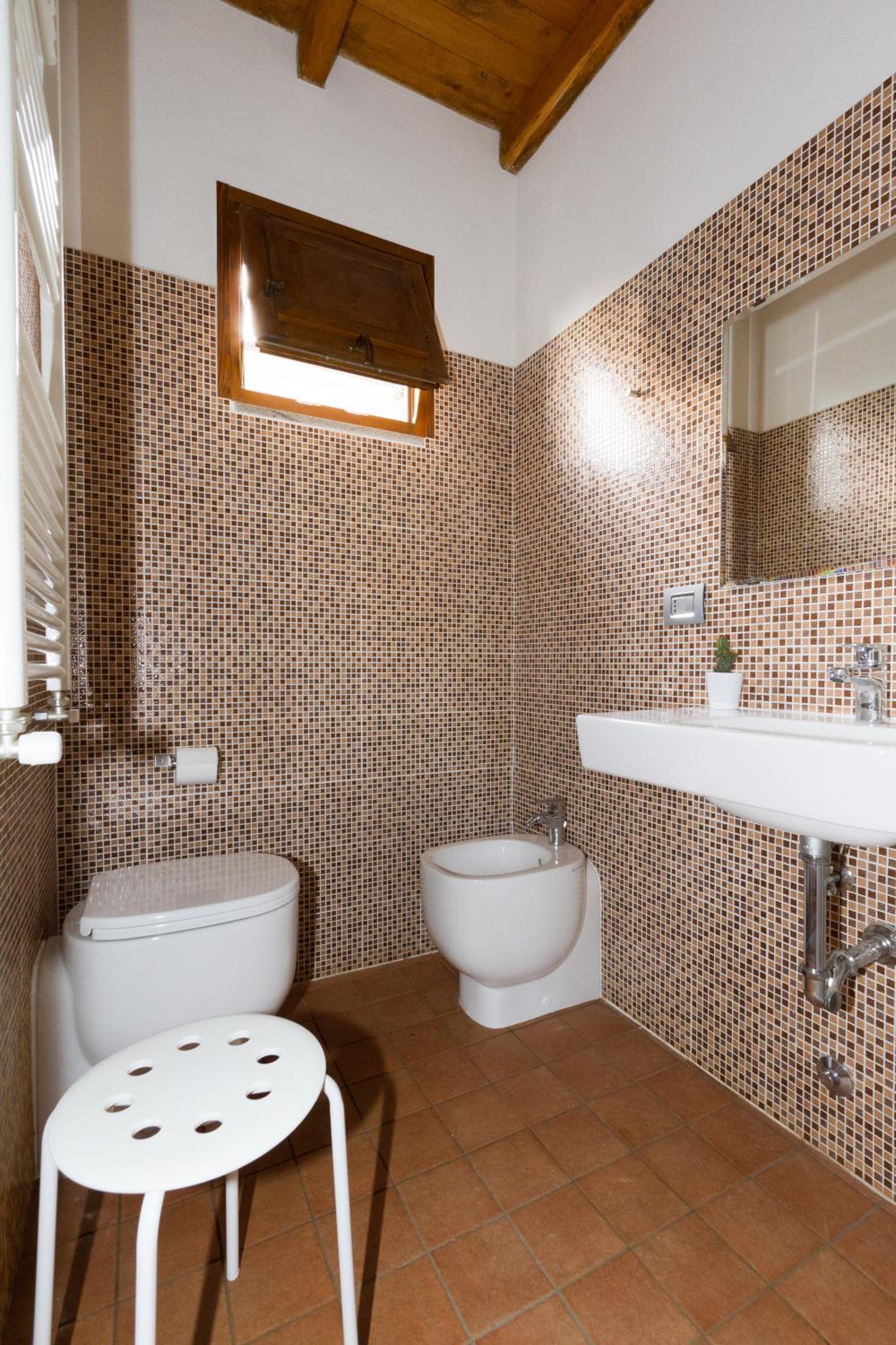 Double or Twin Room - Photo 2