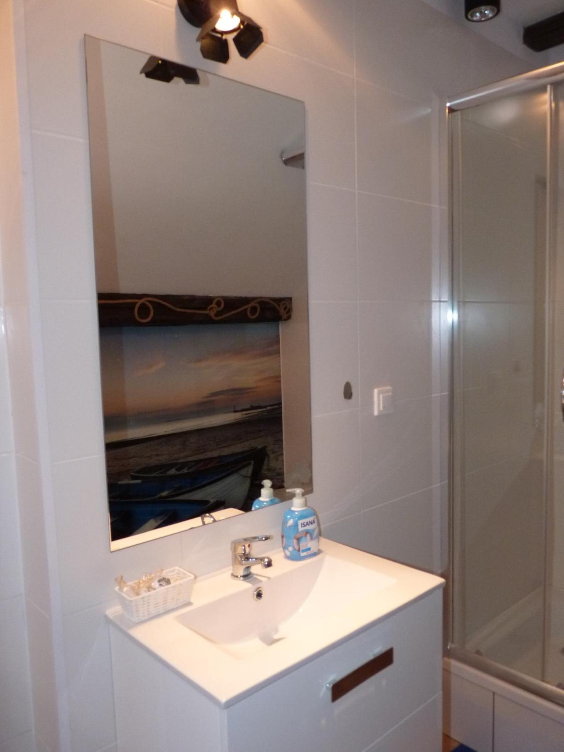 Apartment - Photo 8