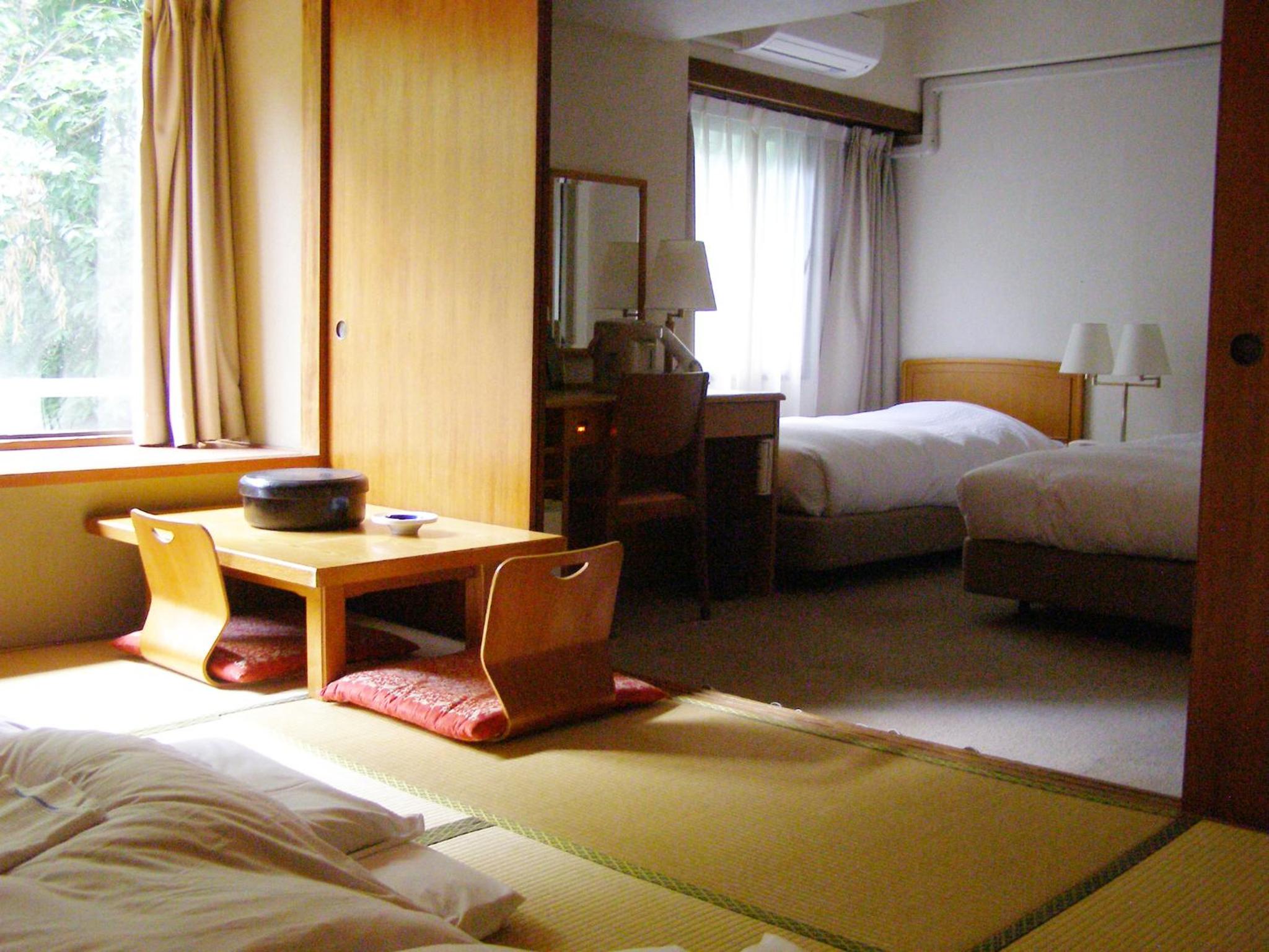 Room with Tatami Area - Smoking photo 1