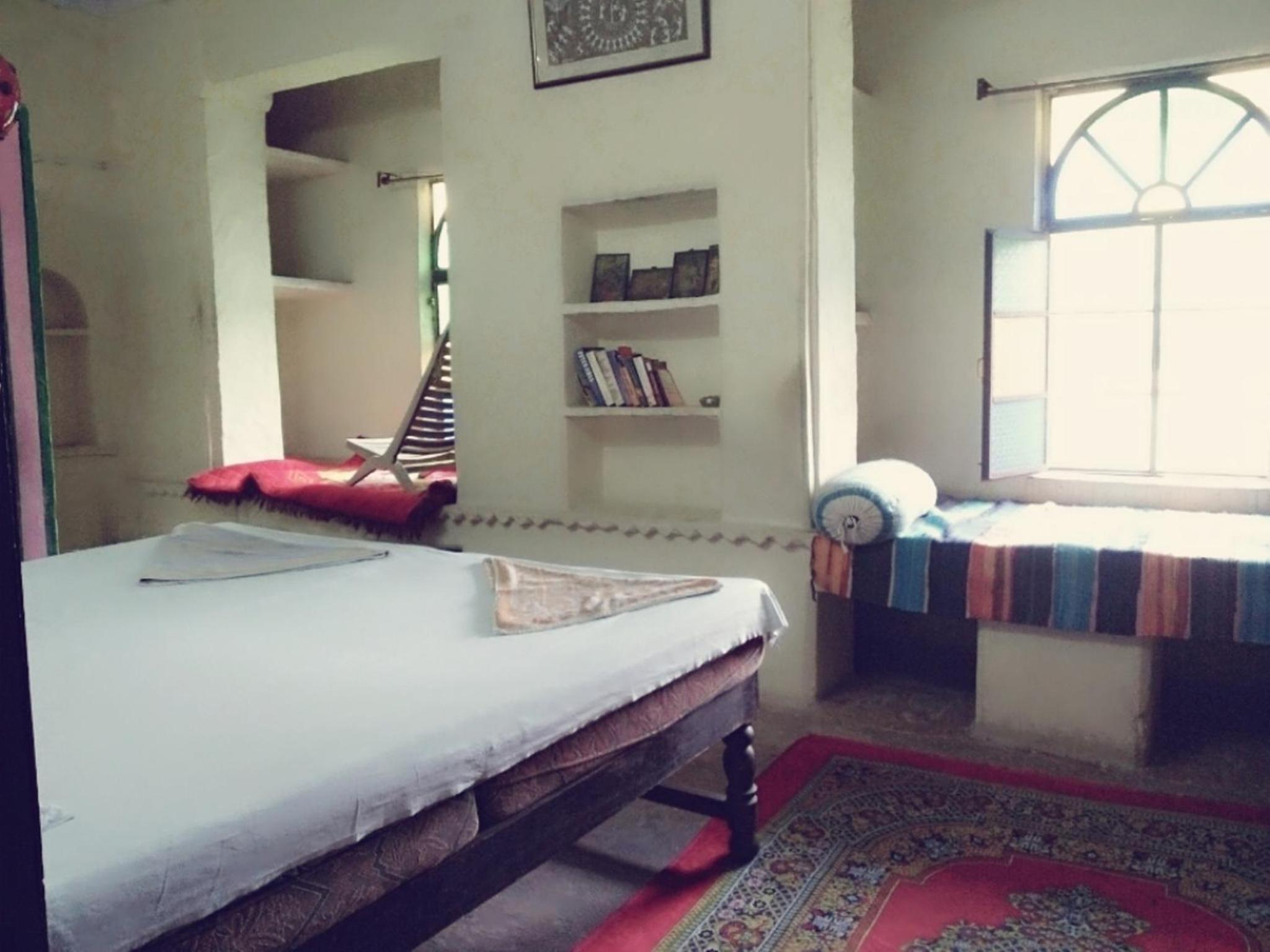 Double Room with Lake View - Photo 6