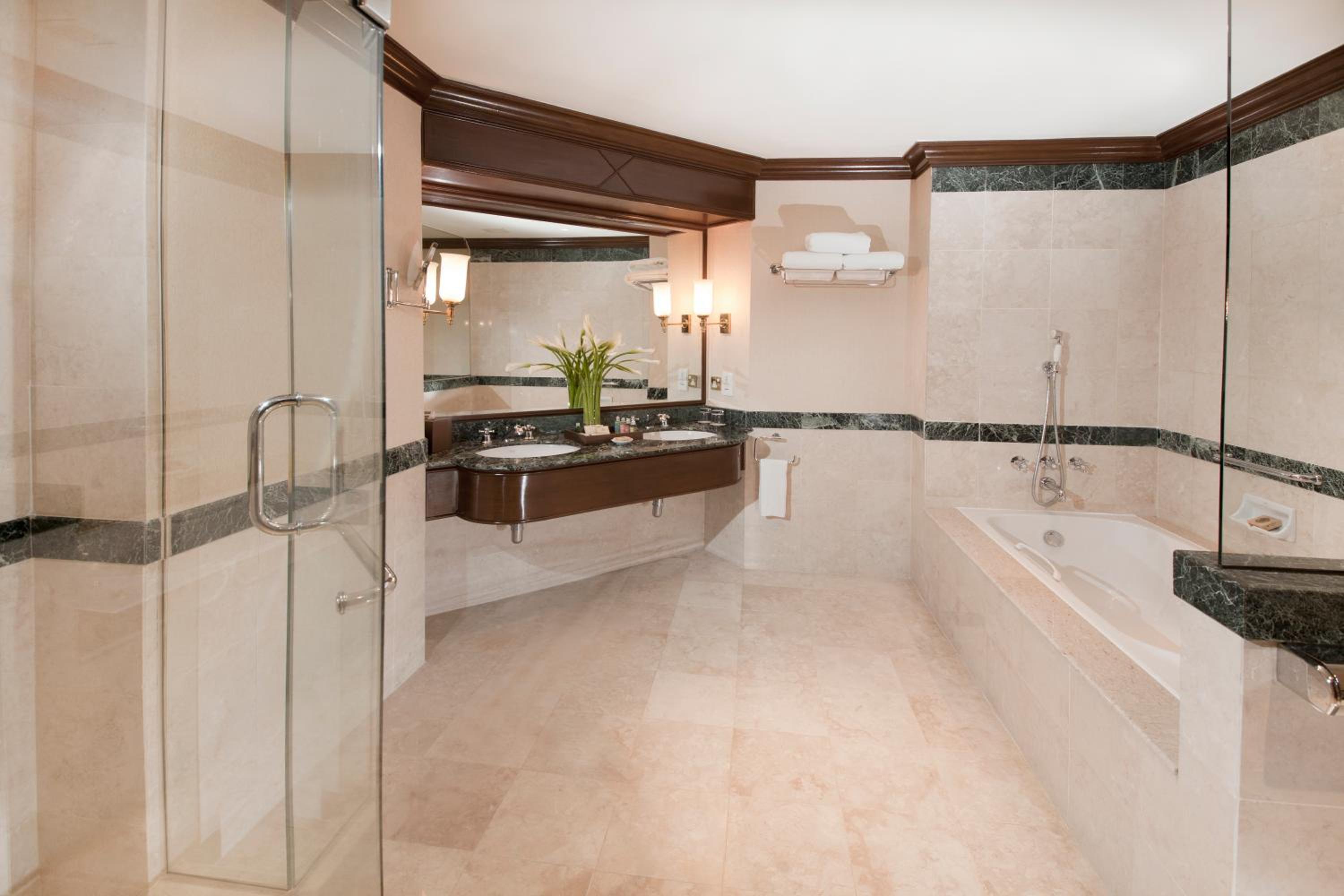 Premier Suite photo 1