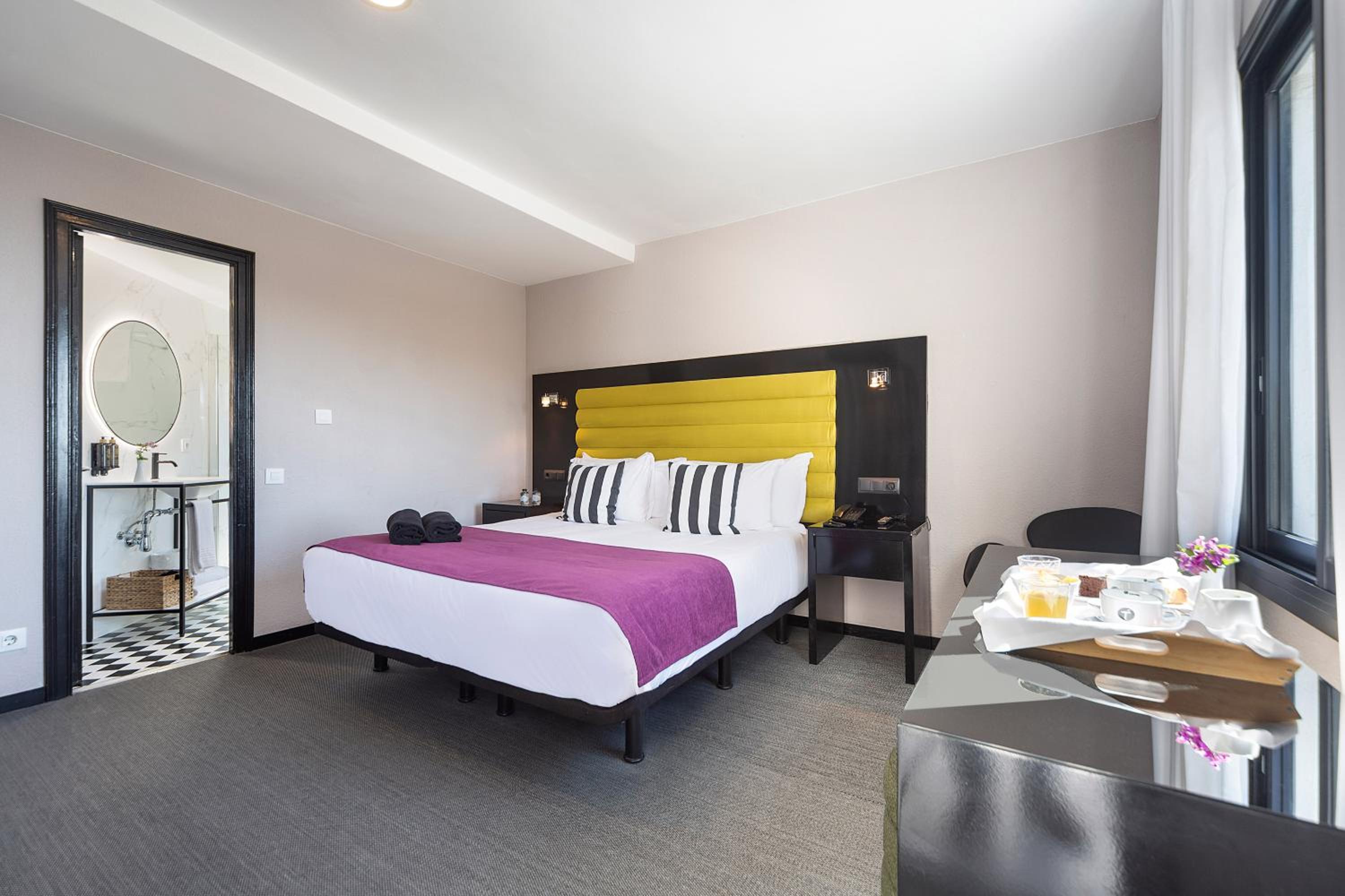 Standard Room with Balcony photo 2