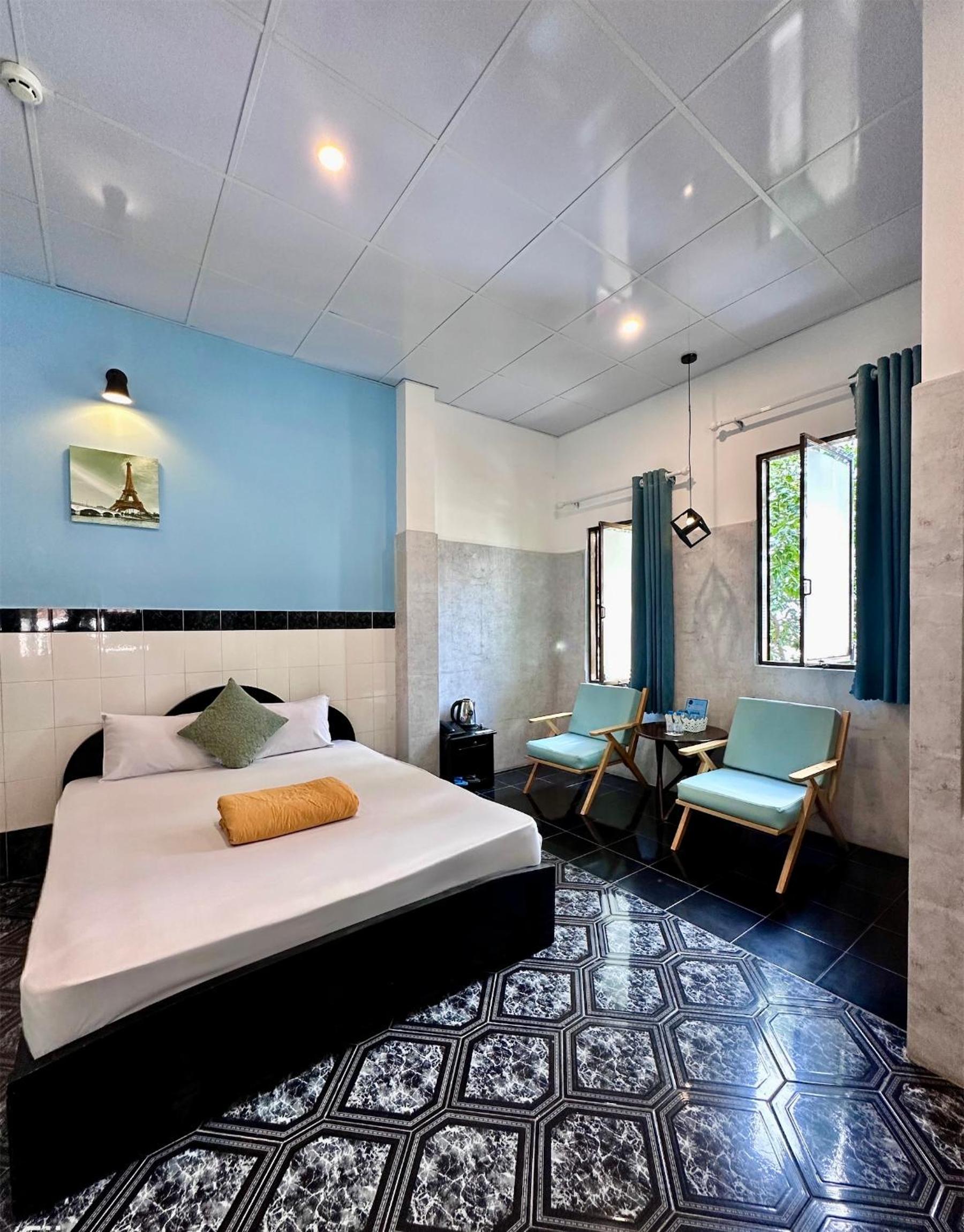 Deluxe Double Room with Balcony photo 1