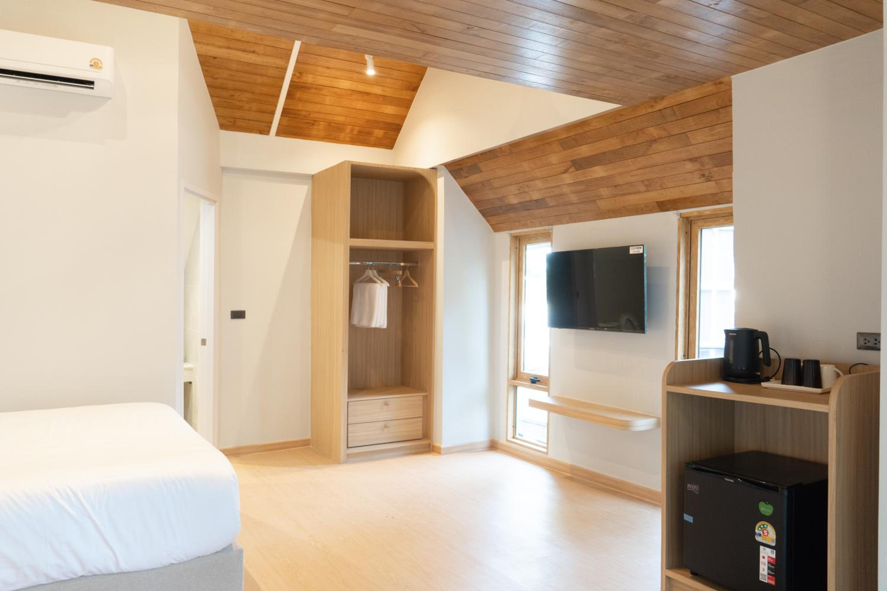 Deluxe Double Room with Shower photo 1