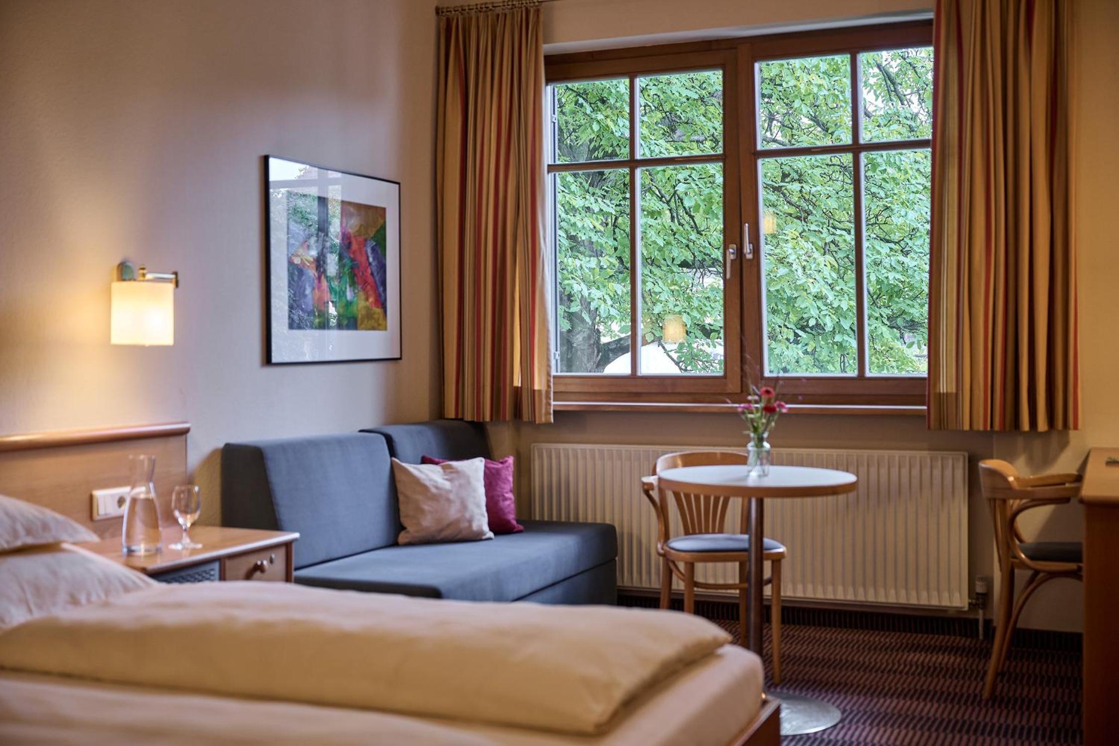 Economy Double Room photo 3