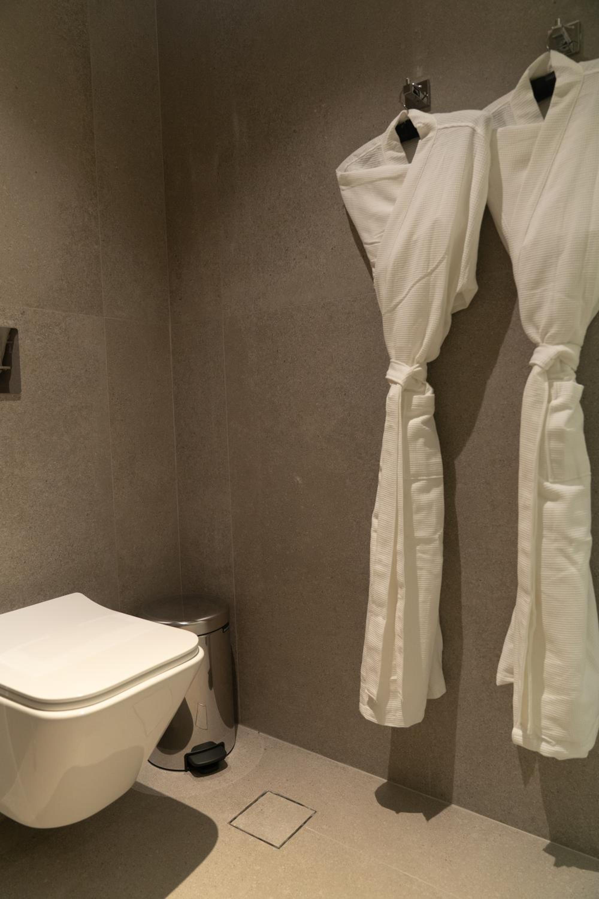 Premium Style Suite with Symphony Lounge Access