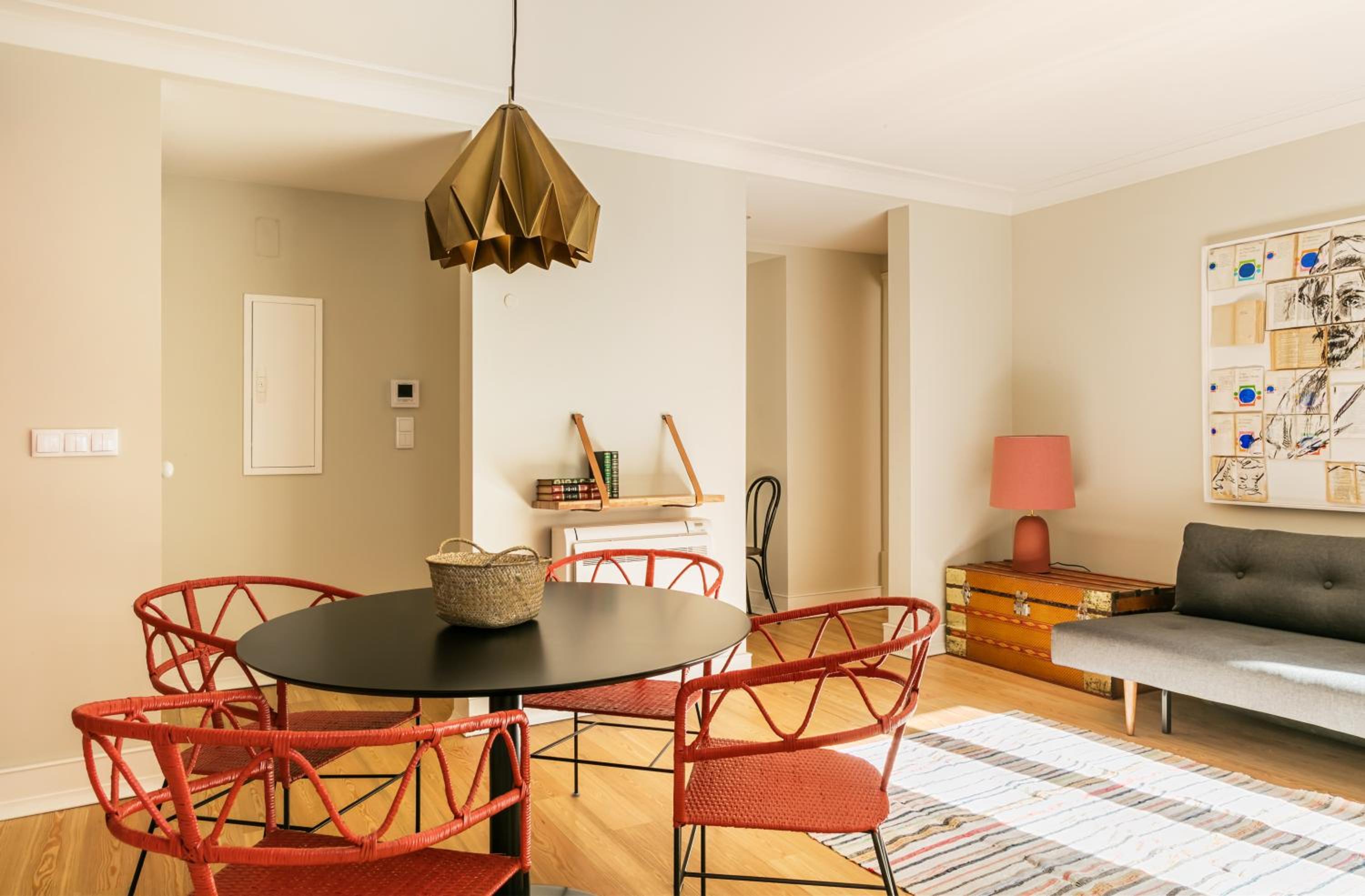 Superior One-Bedroom Apartment