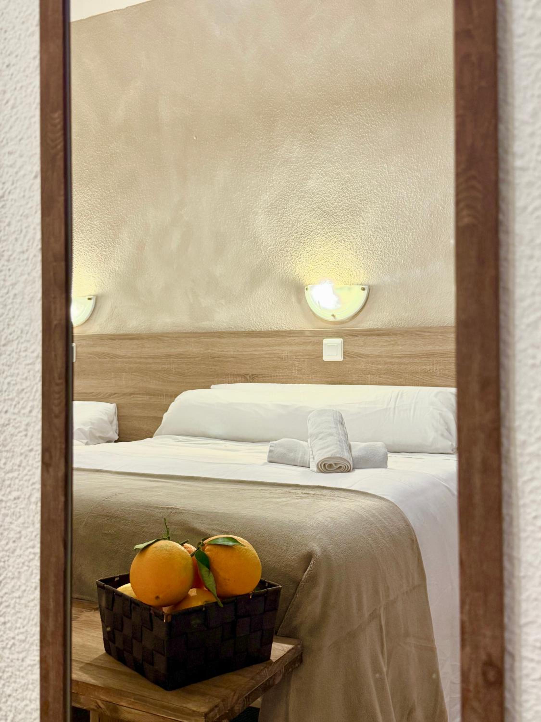 Triple Room with Private Bathroom photo 2