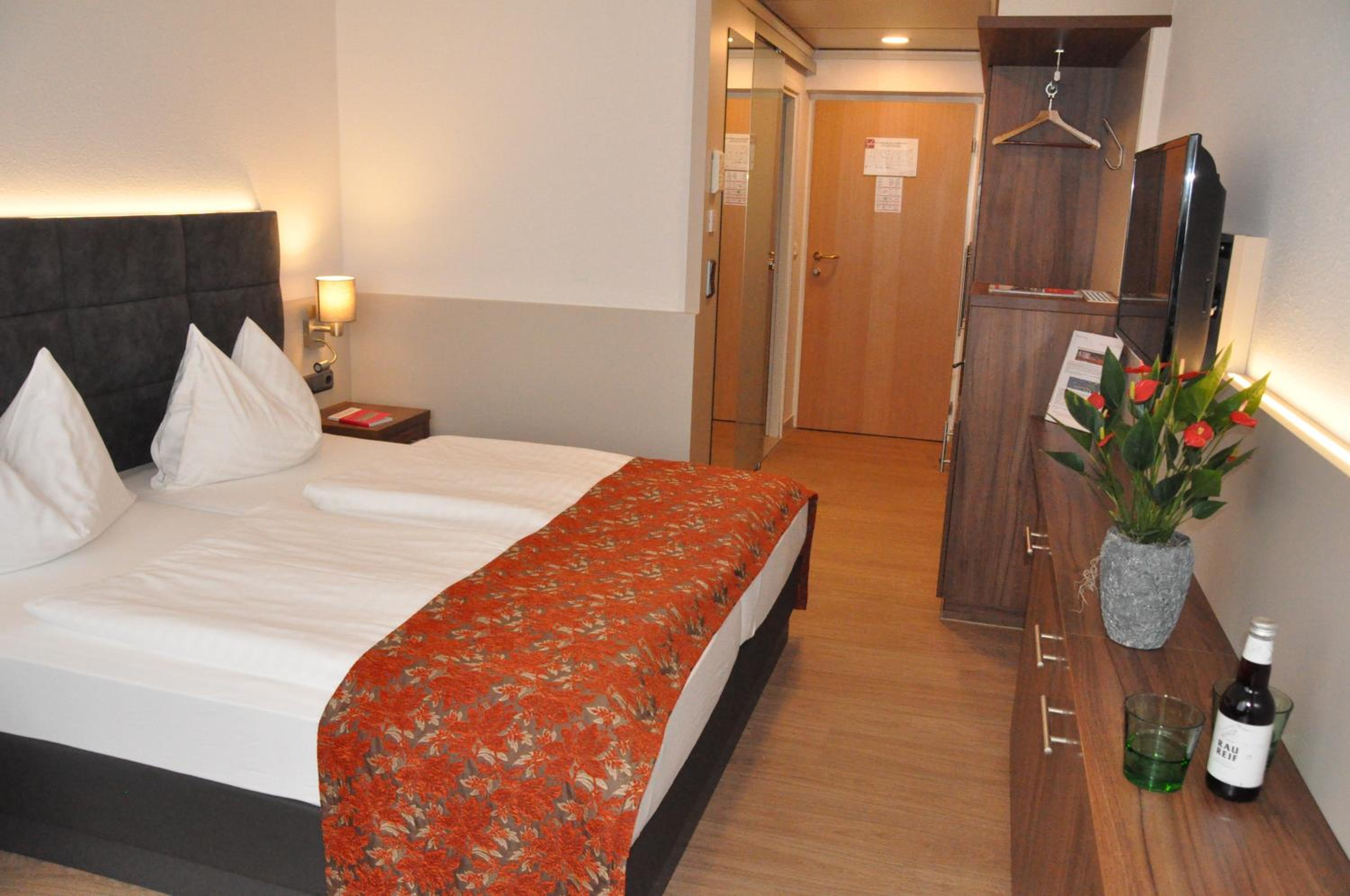 Double Room - Photo 3