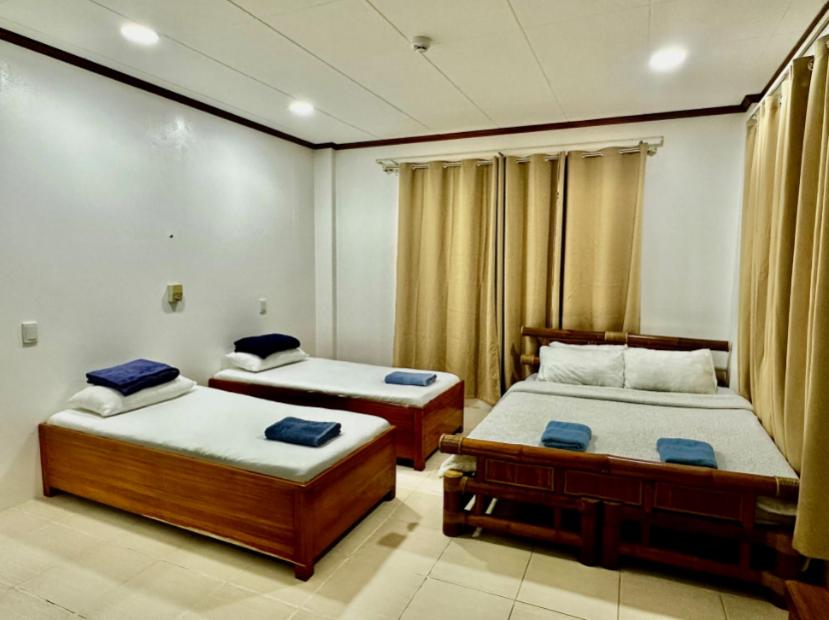 Quadruple Room with Private Bathroom