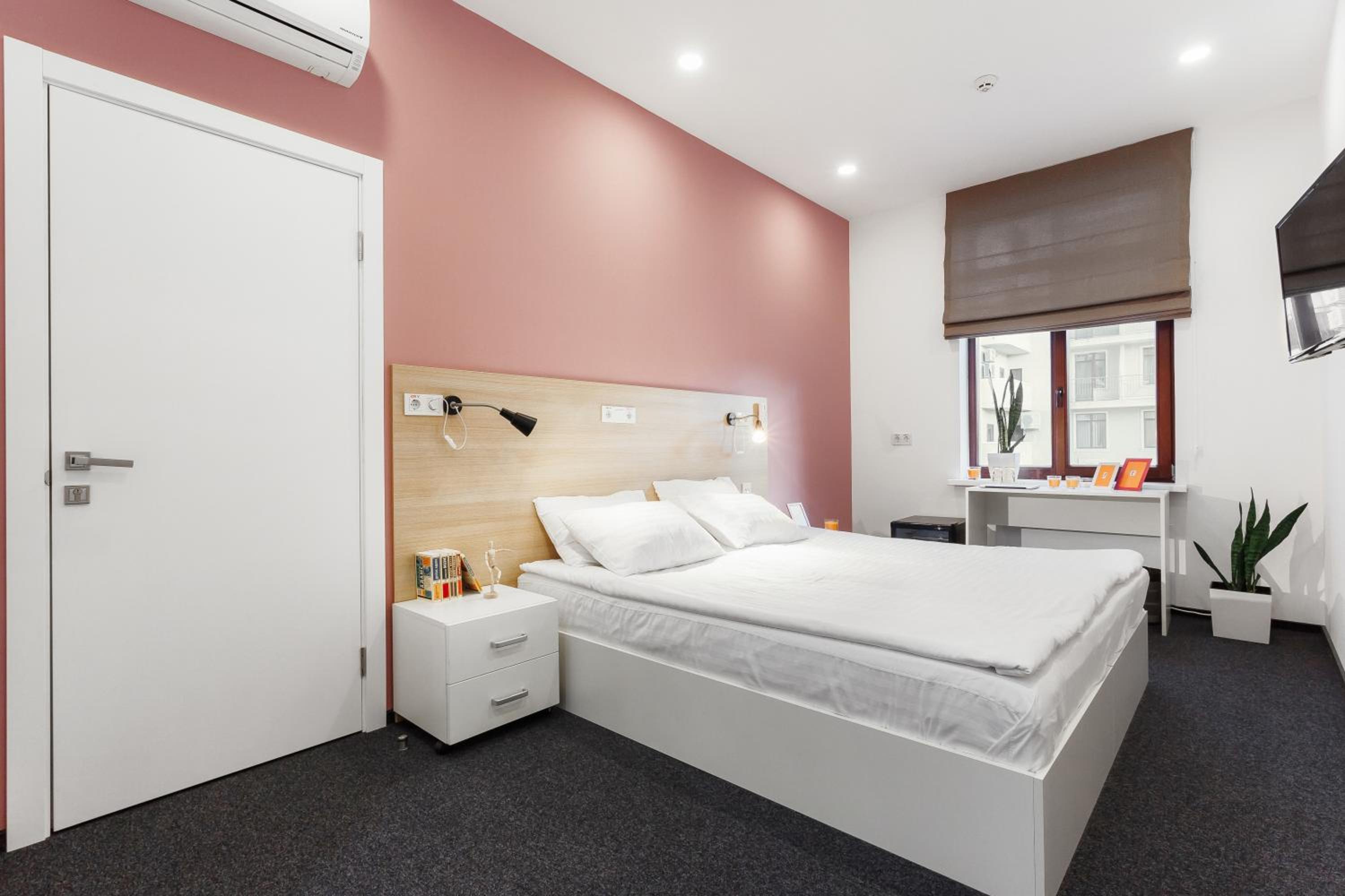 Standard Double or Twin Room photo 3