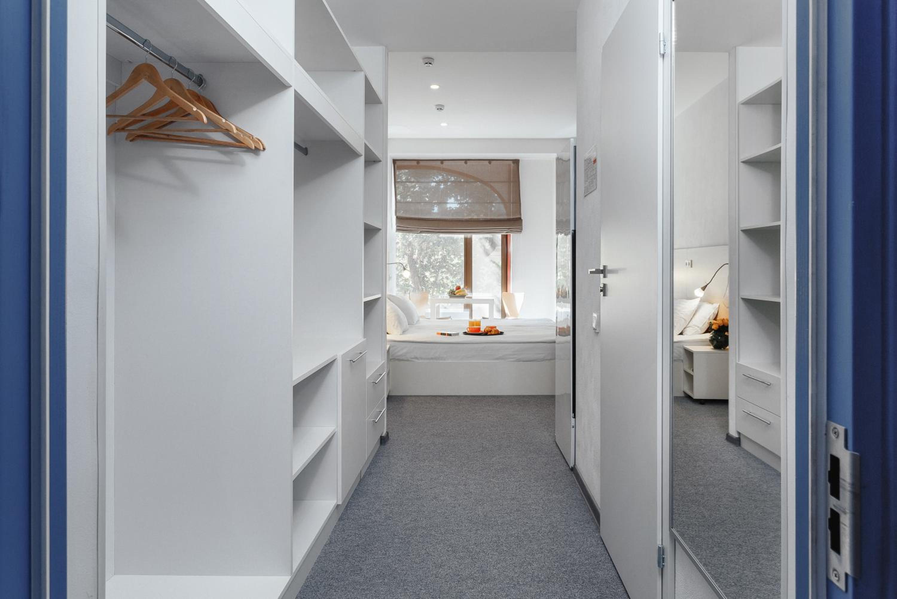Junior Suite with Kitchen photo 2