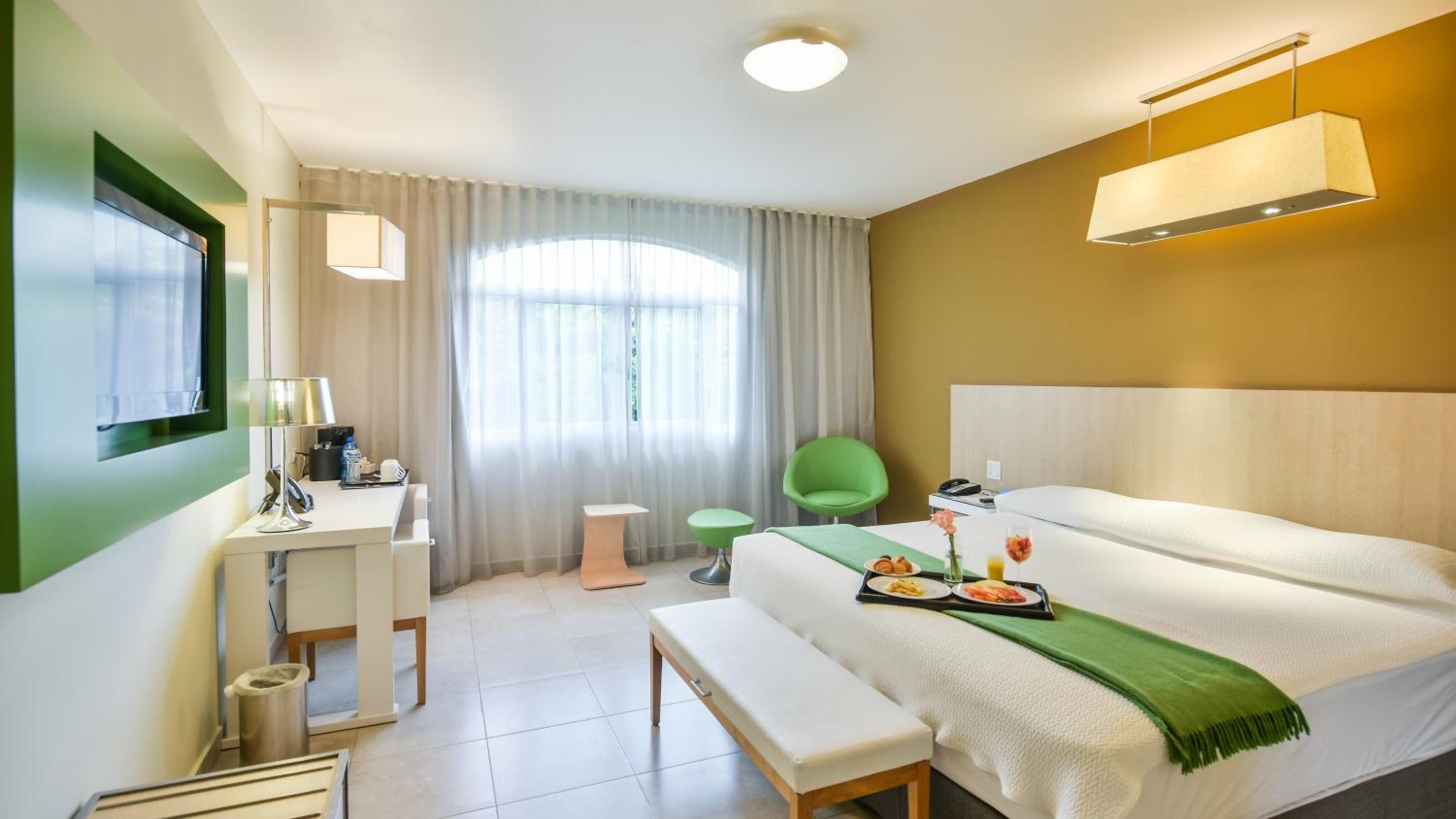 Superior King Room