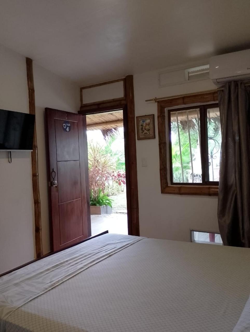 Queen Room with Garden View photo 1