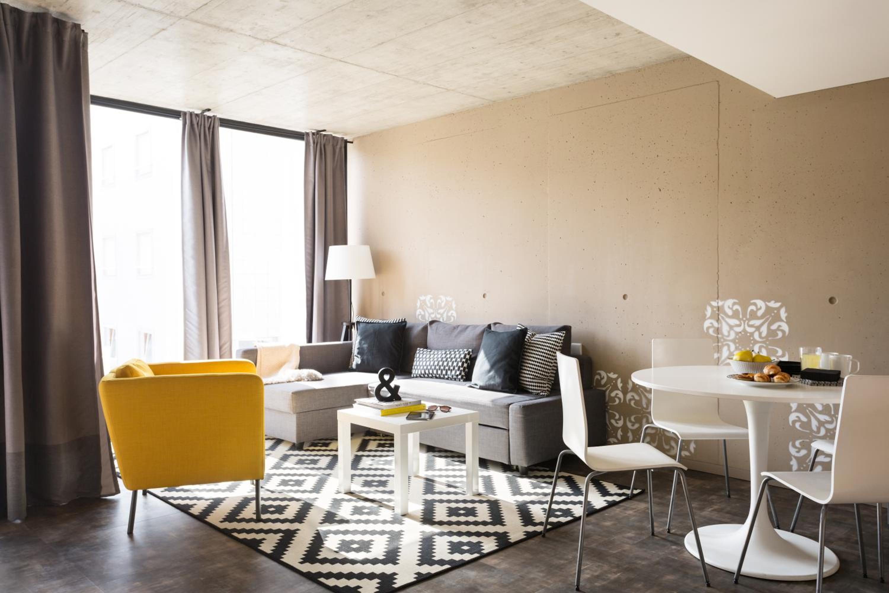 Apartment - Photo 4