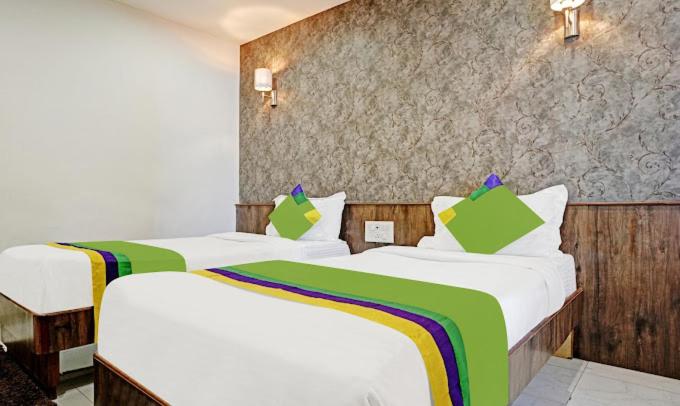 Double or Twin Room photo 2