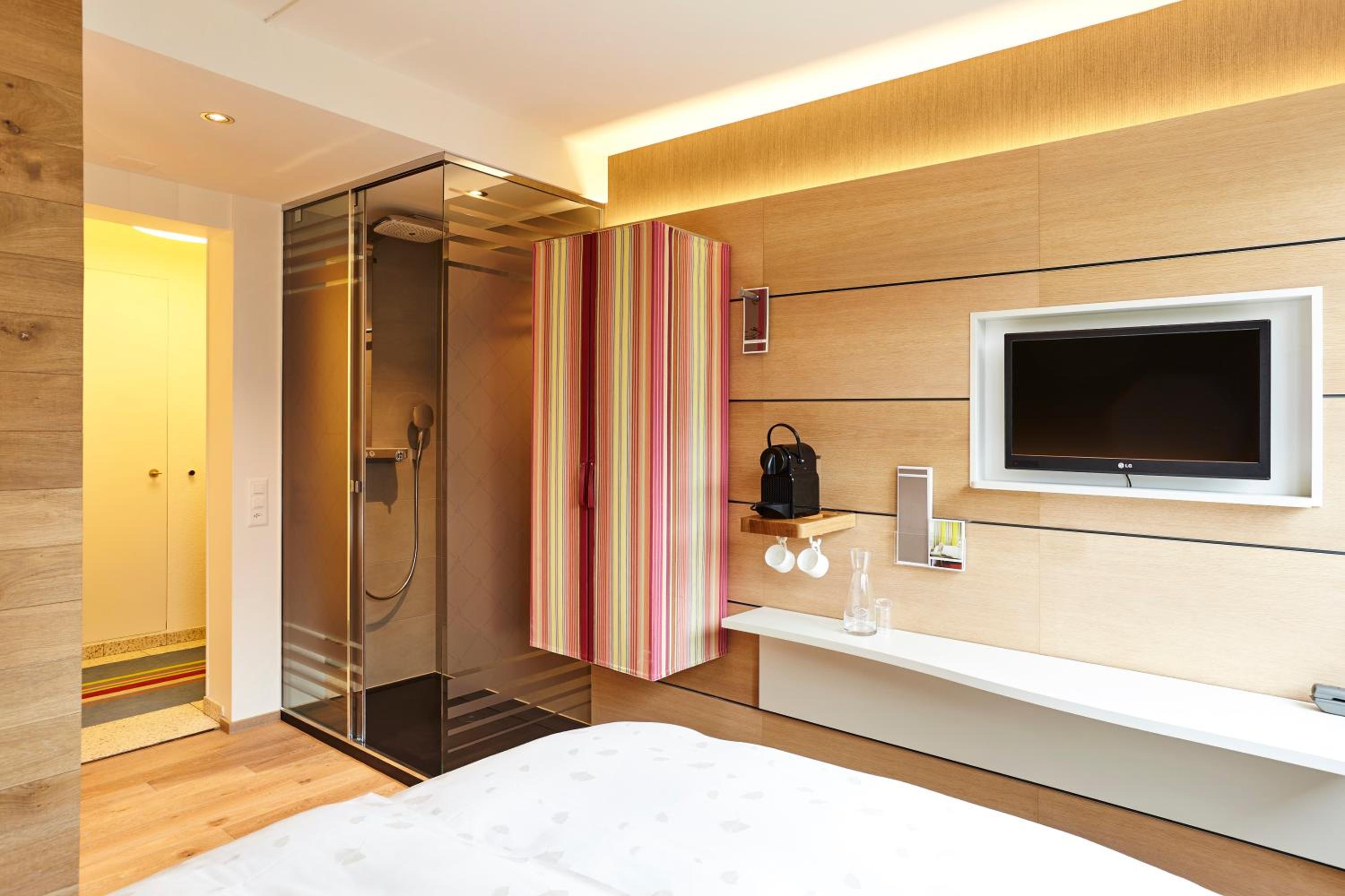 Small Charming Room - Photo 2