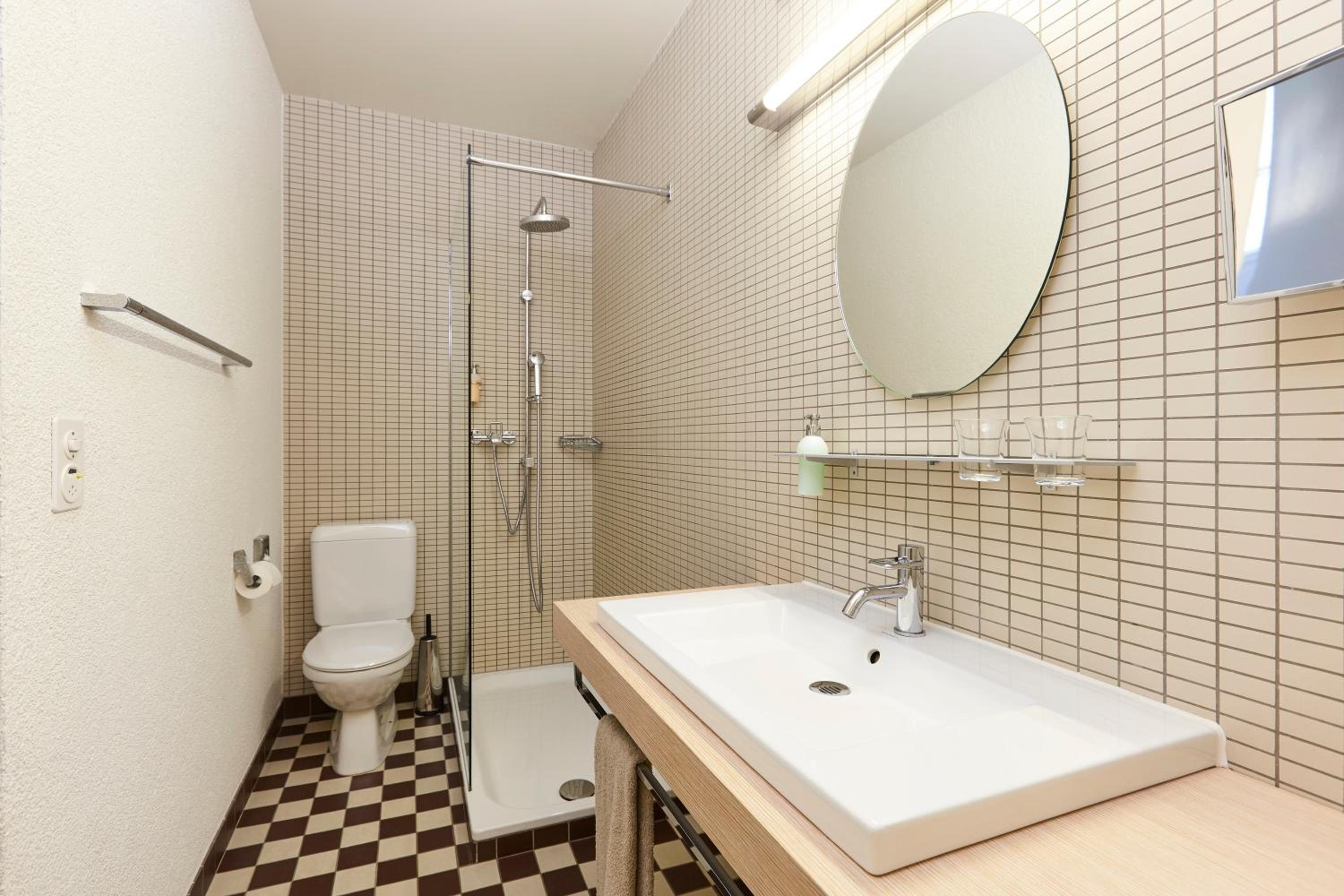 Charming Mini Suite - Photo 2