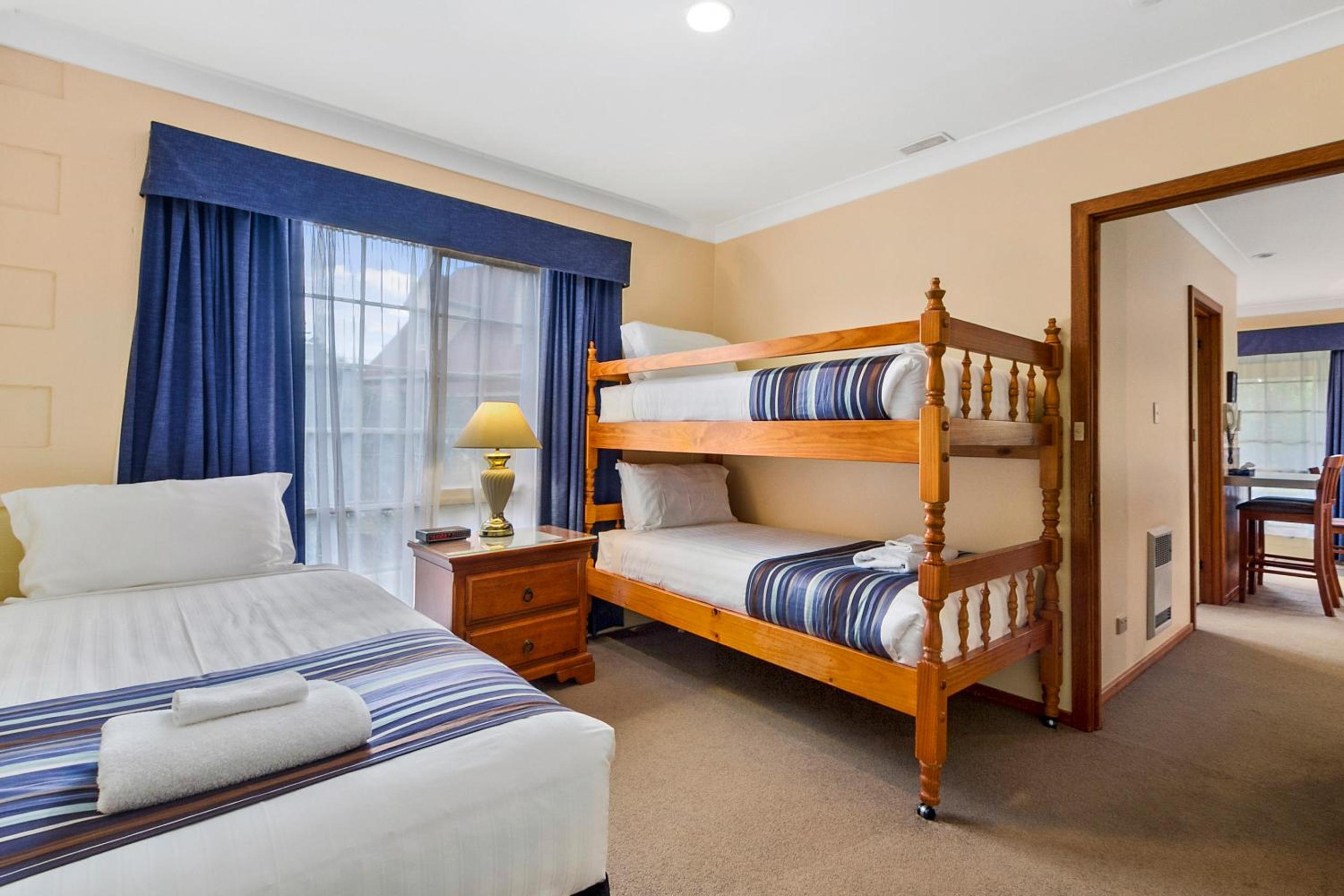 Two-Bedroom Cottage - Swan photo 3