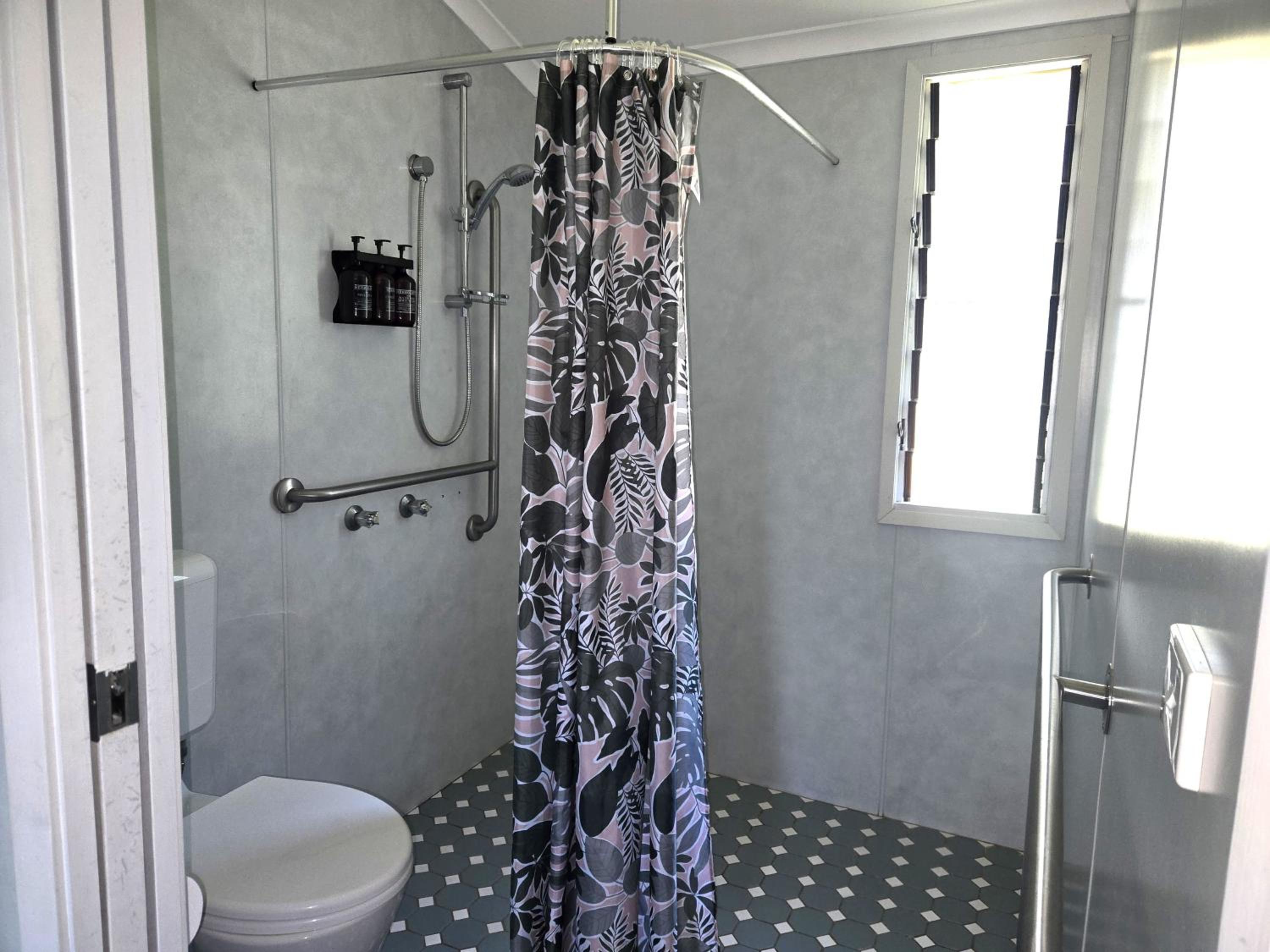 Standard Accessible One-Bedroom Cabin - Not Pet Friendly photo 1