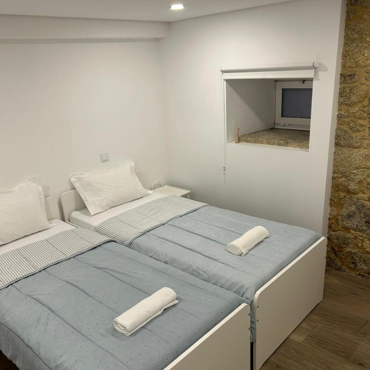 Twin Room with Shared Bathroom photo 1