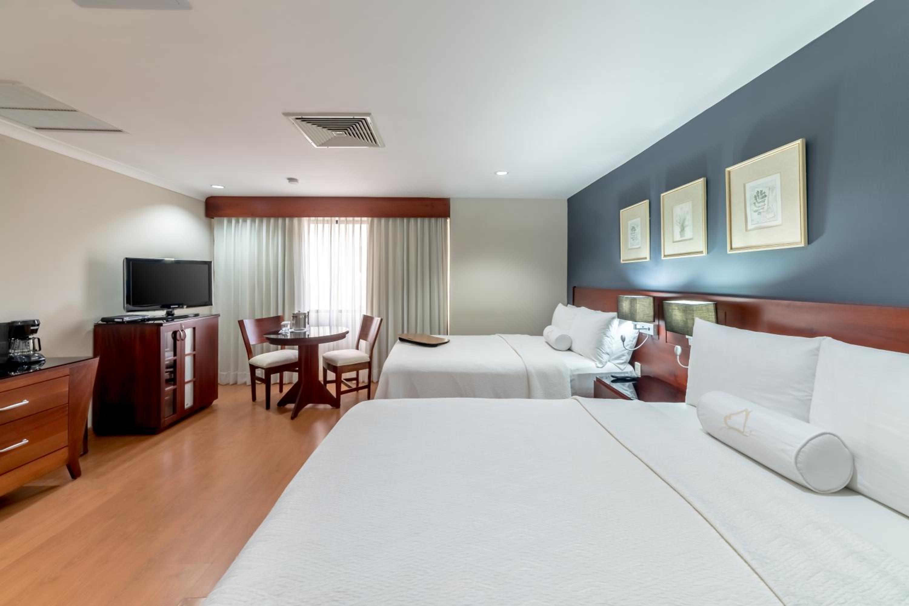 Superior 2 Queen Bed