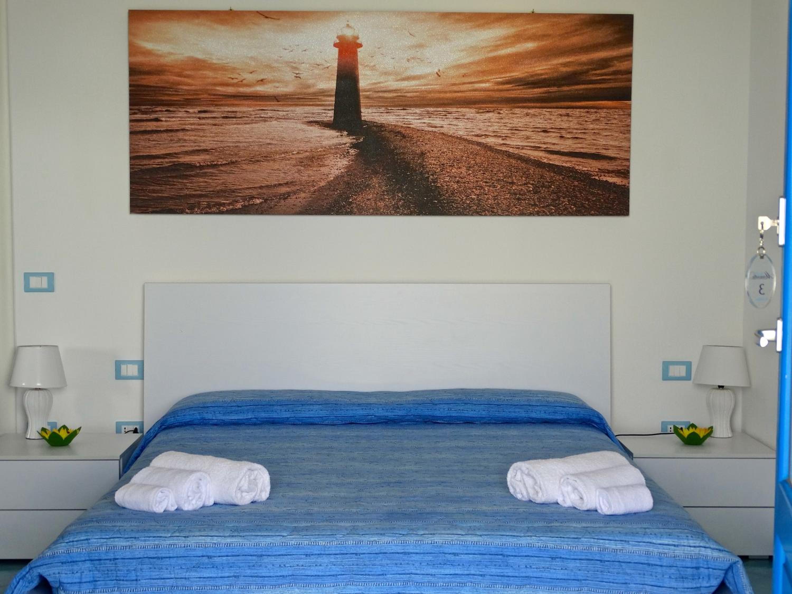 One-Bedroom Apartment - Photo 7