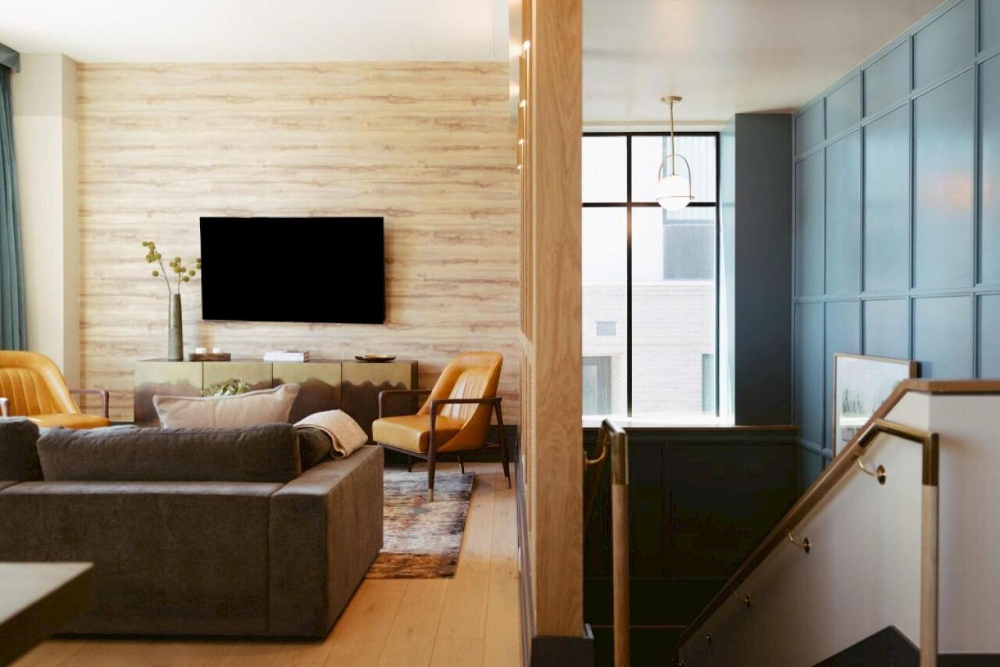 Presidential Suite (Non Smoking) photo 3