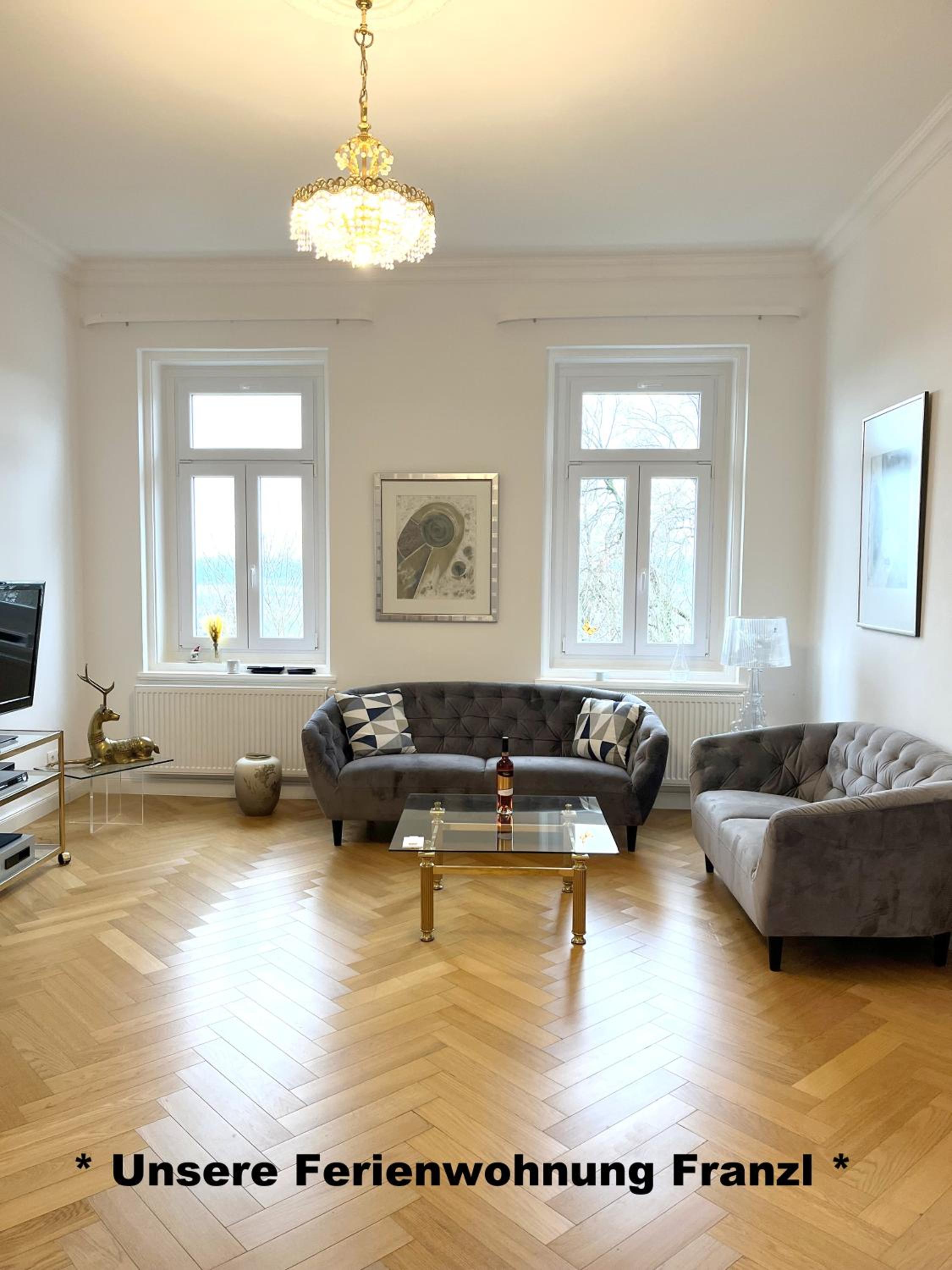 One-Bedroom Apartment photo 2