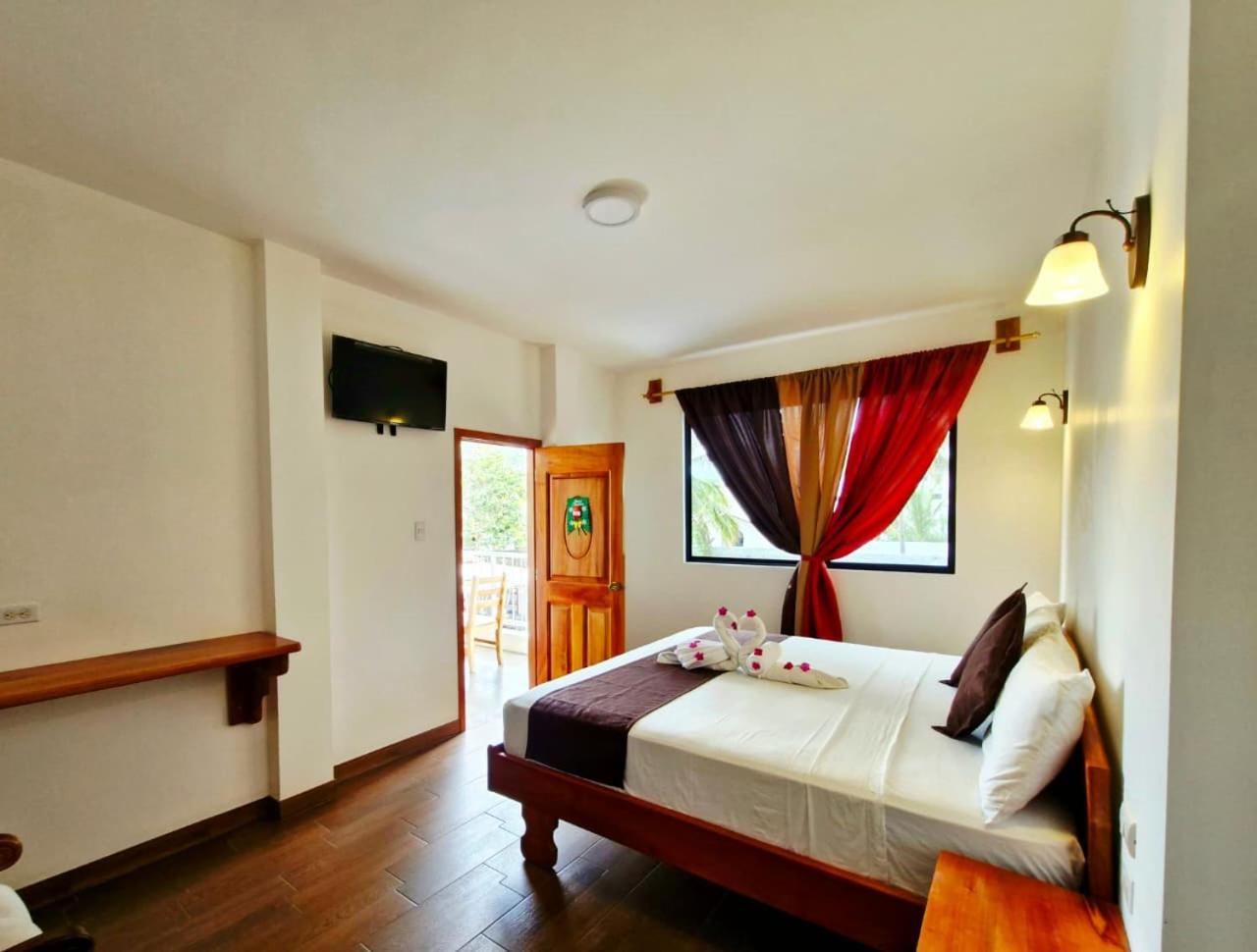 Deluxe King Room photo 2
