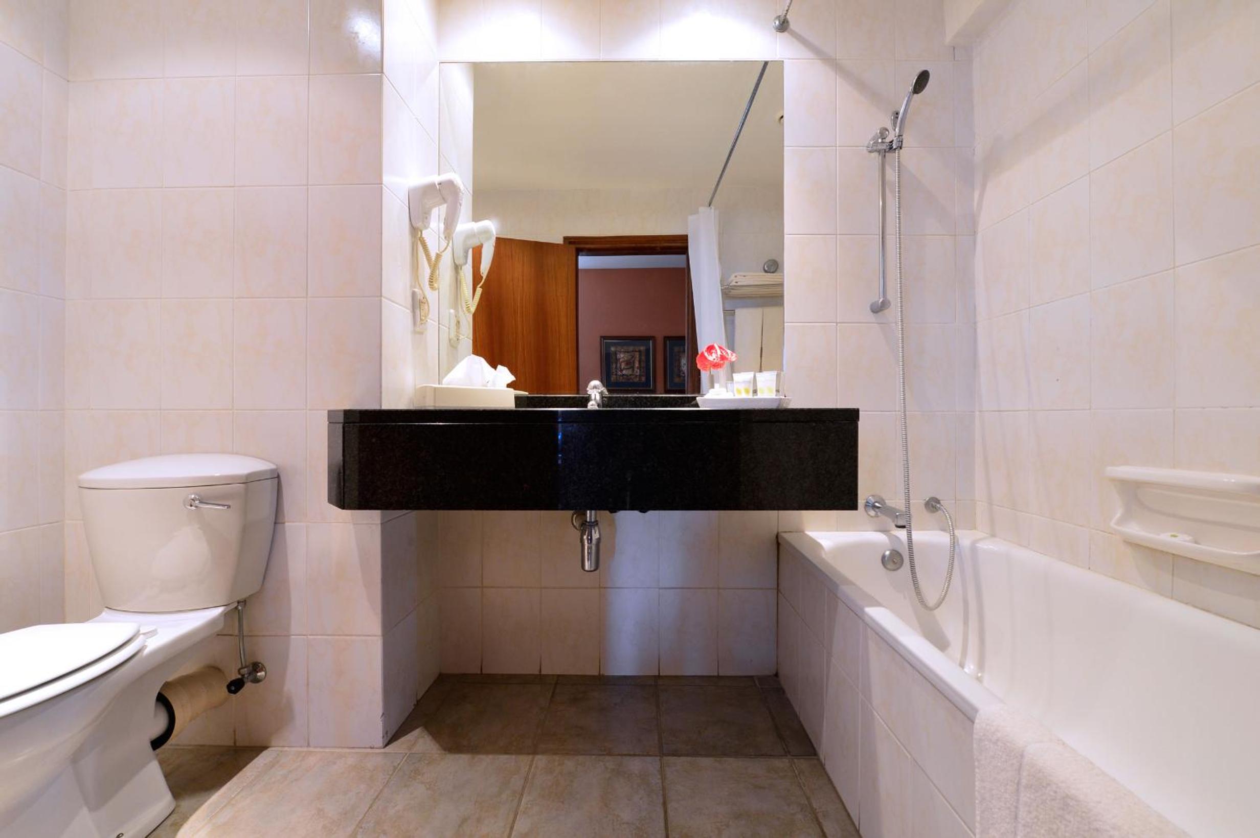 Standard Room - Photo 7