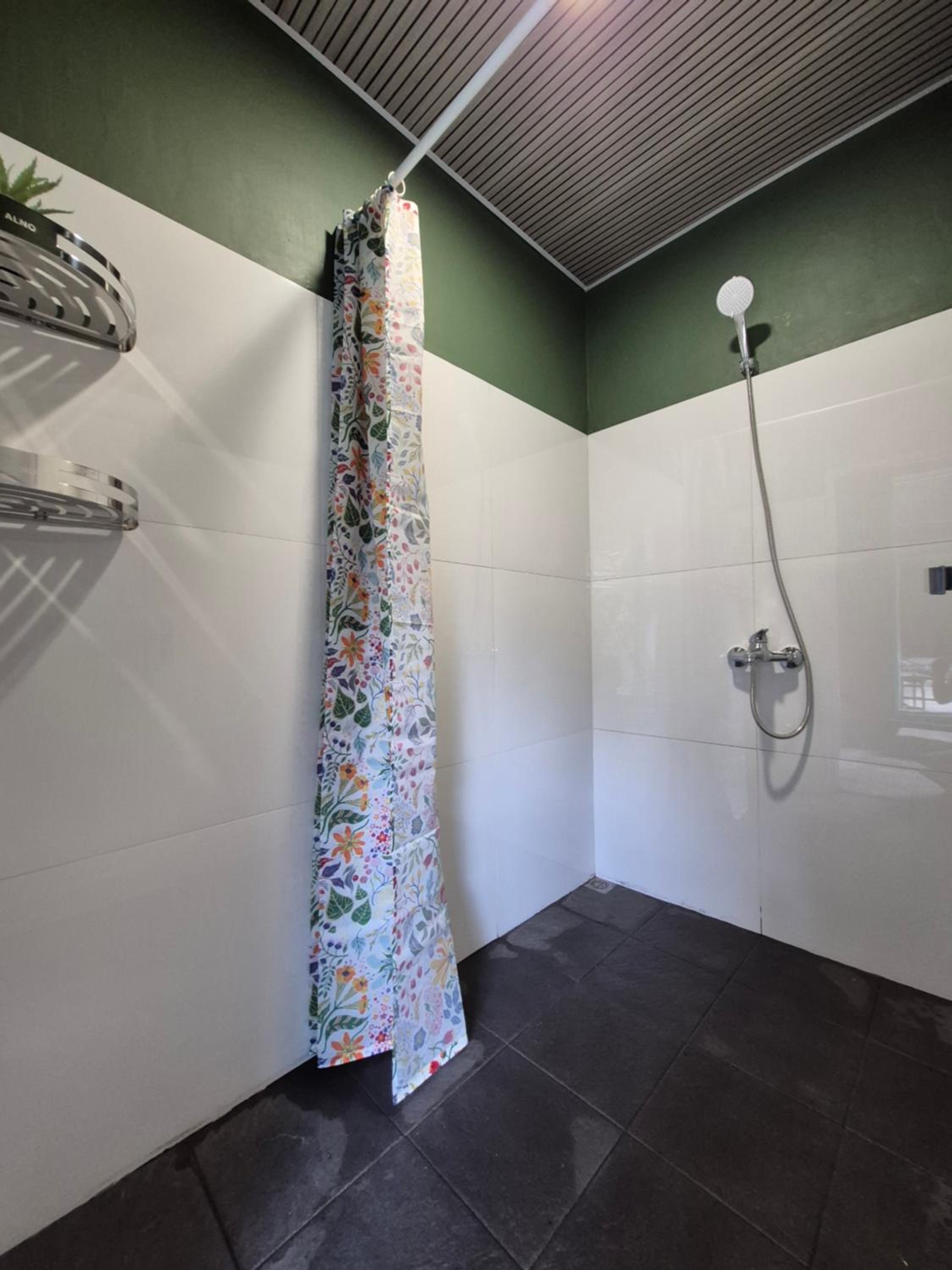 Single Bed in Female Dormitory Room photo 3