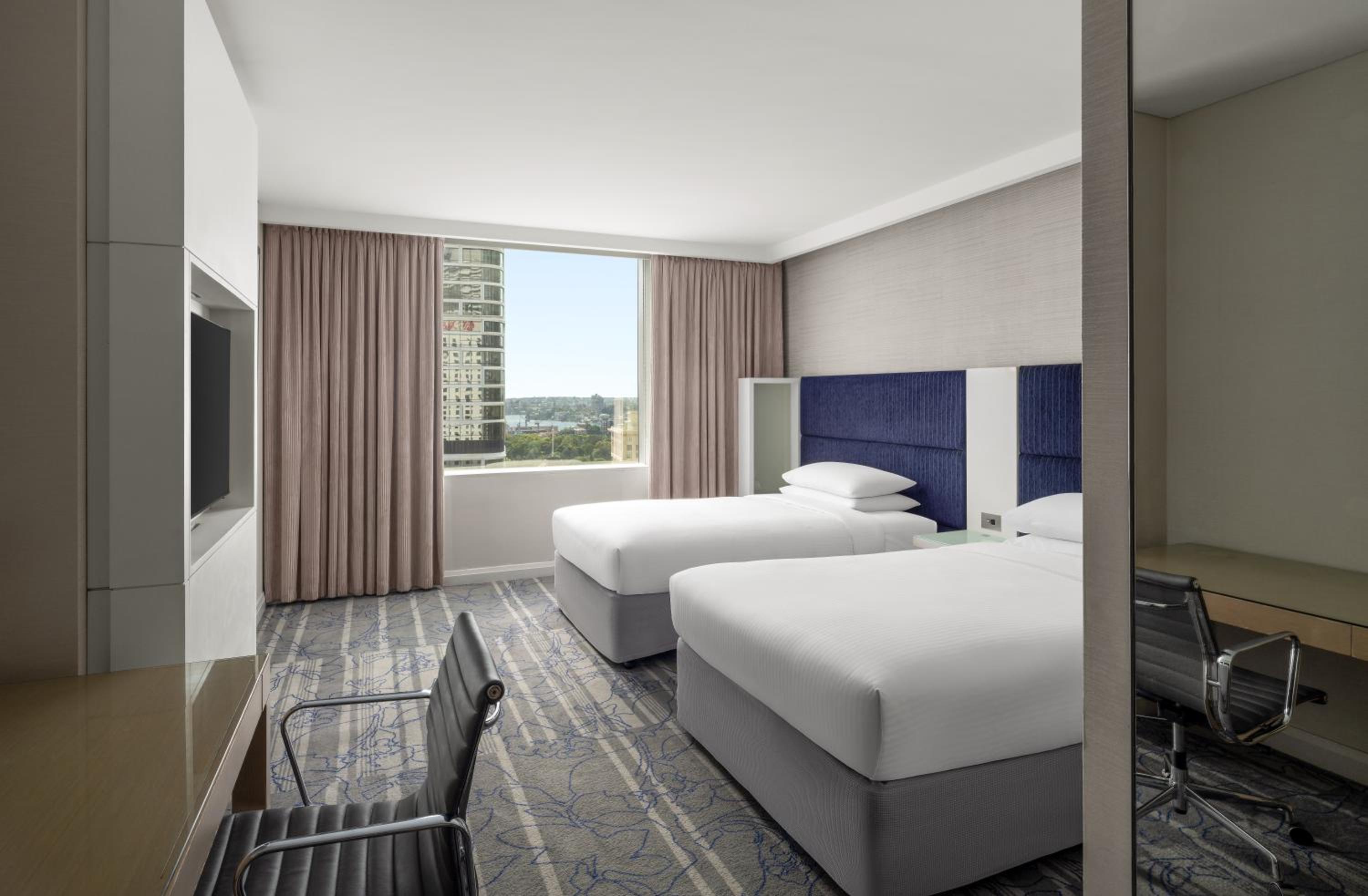 Double Room with Club Lounge Access with Opera House View