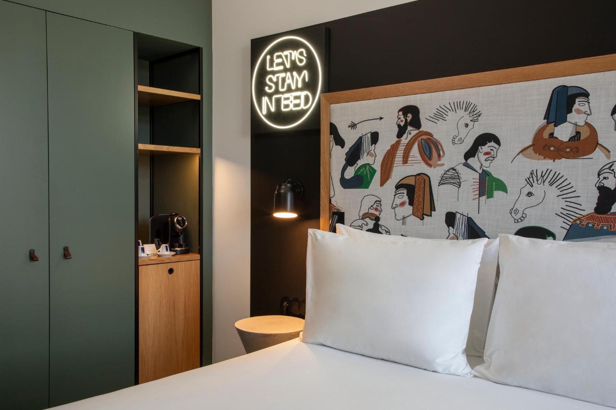 Family Connecting Rooms